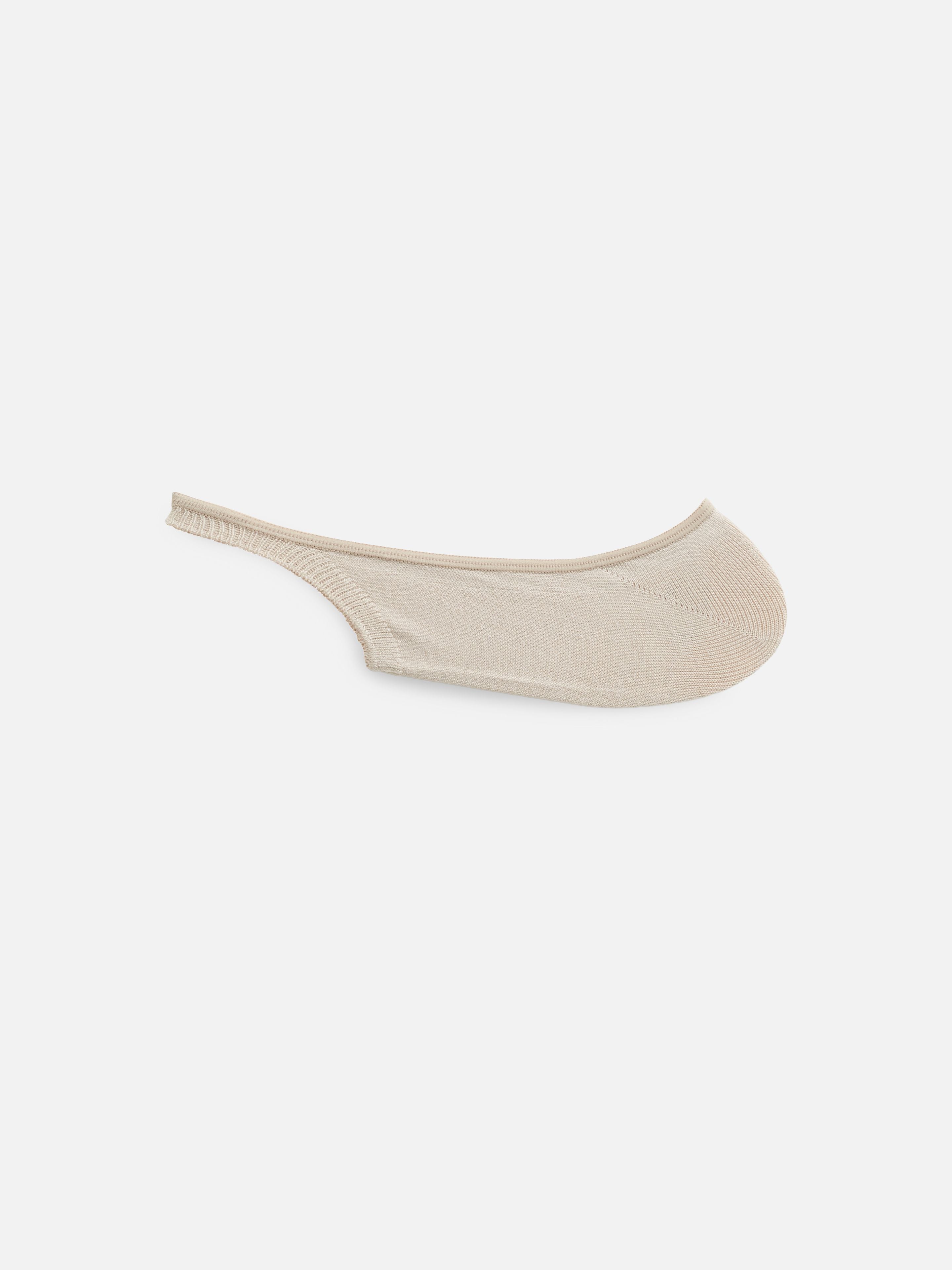 Tabio Backstrap Sockettes - beige, lightweight design shown from the front, perfect for hidden comfort and style.