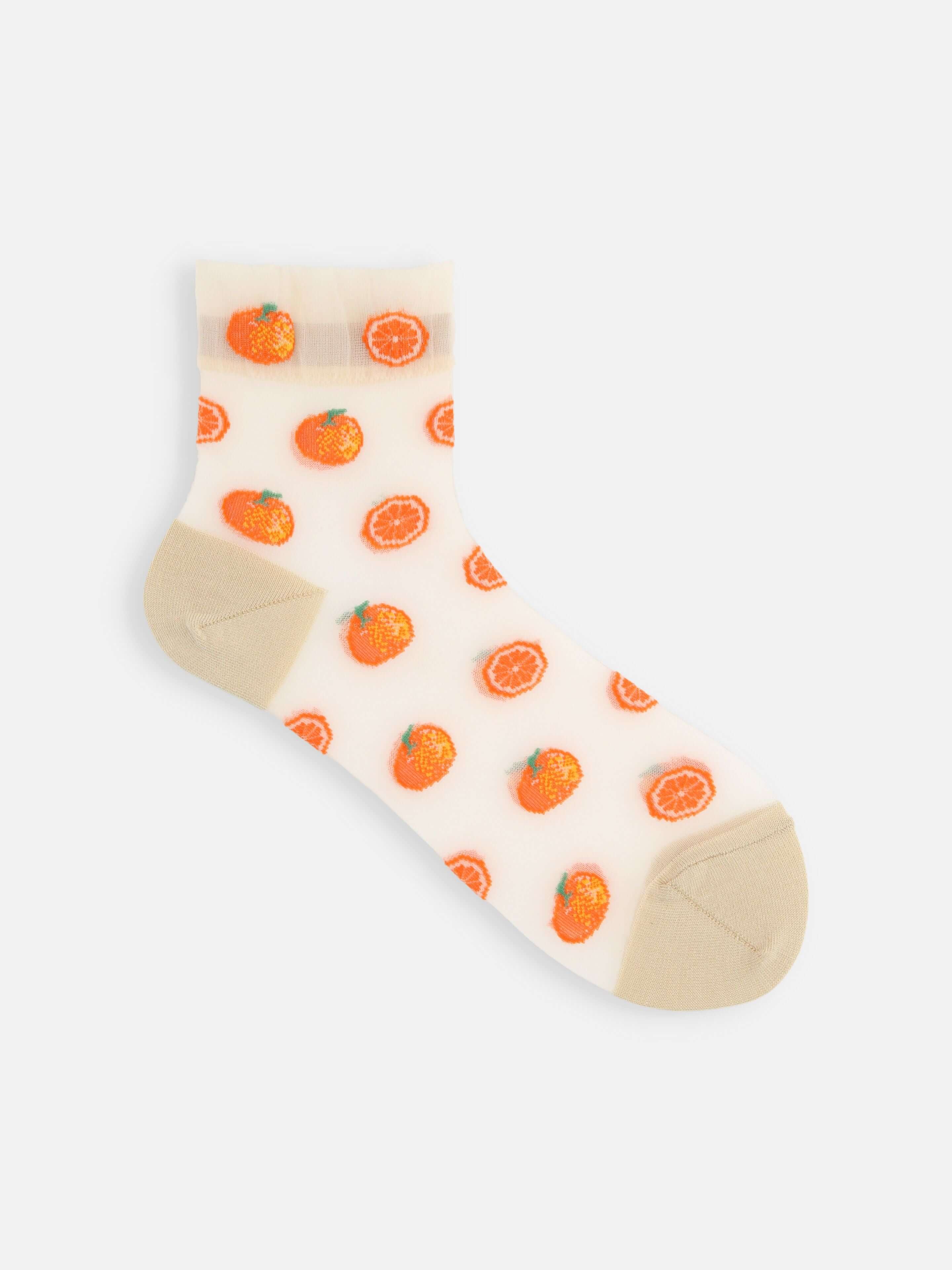 Tabio. Tulle Orange Pattern Ankle Socks with vibrant orange motifs, featuring breathable toes and heels. Ideal for summer.