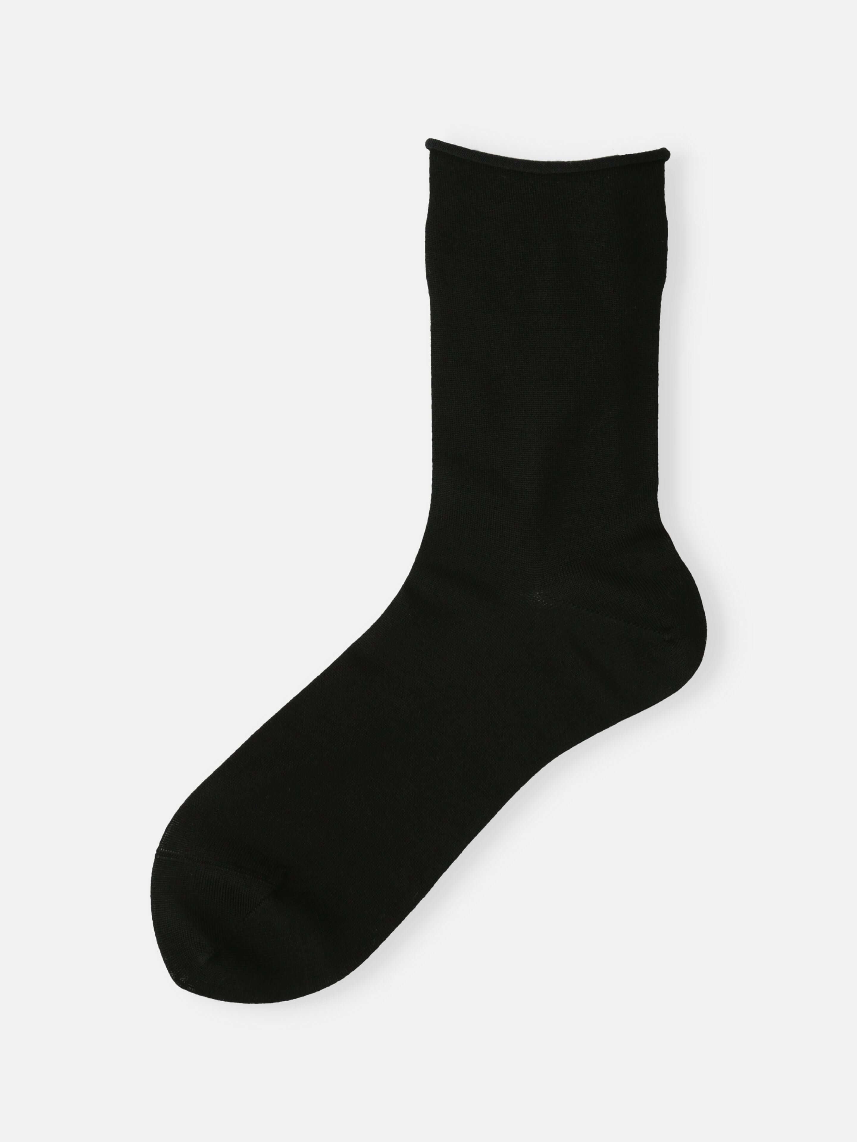 Tabio Premium Silk Plain Soft Low Crew Socks in black, front view. Breathable silk blend with soft cuff for comfort.