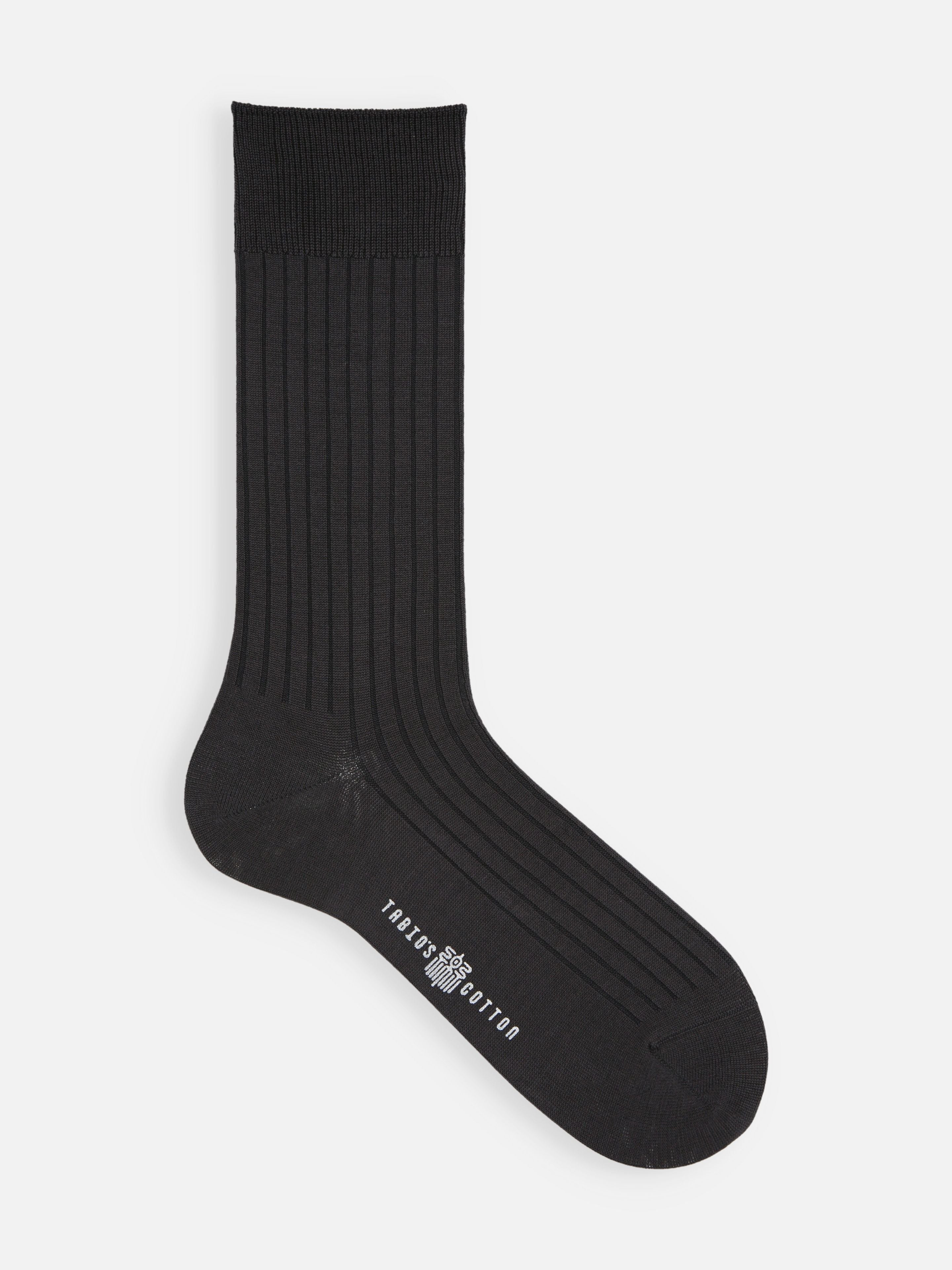 **Alt Text:** Tabio Cotton Classic Rib MC Socks in black, showcasing ribbed texture and soft cotton for comfort and style.