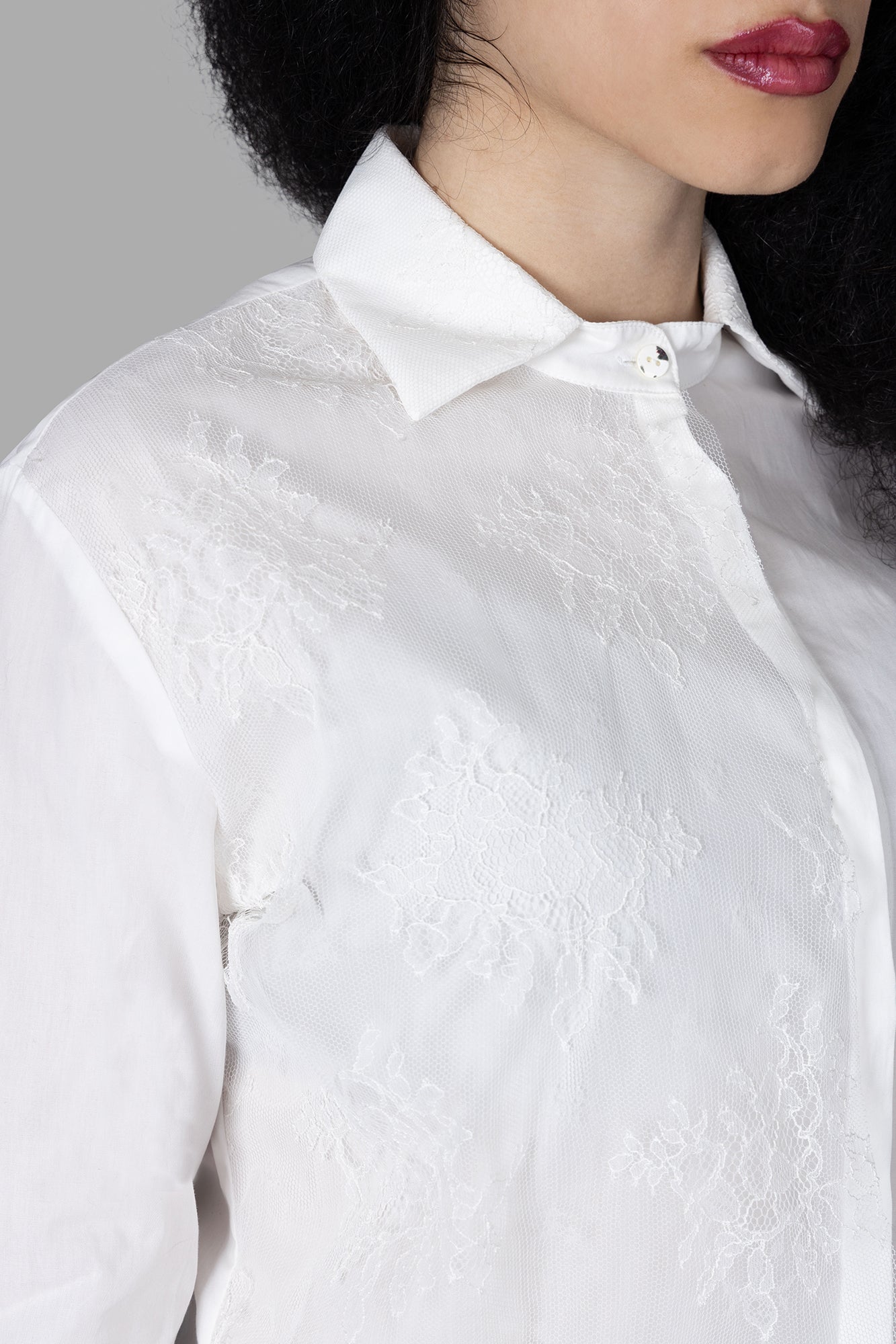 Marc Point Lace Shirt showcasing intricate lace embroidery and classic collar, featuring a stylish close-up on model.