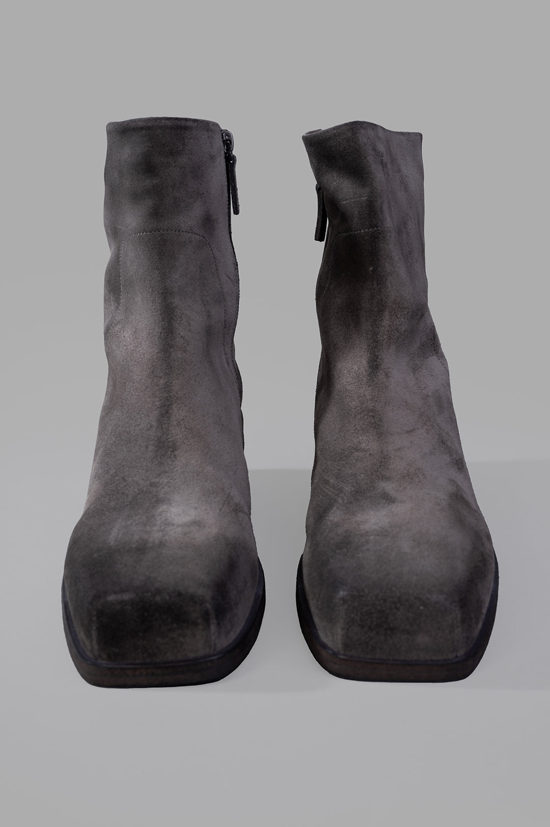 Marsèll Cassello Ankle Boots in gray, showcasing a front view with premium leather and distinctive textured heel details.