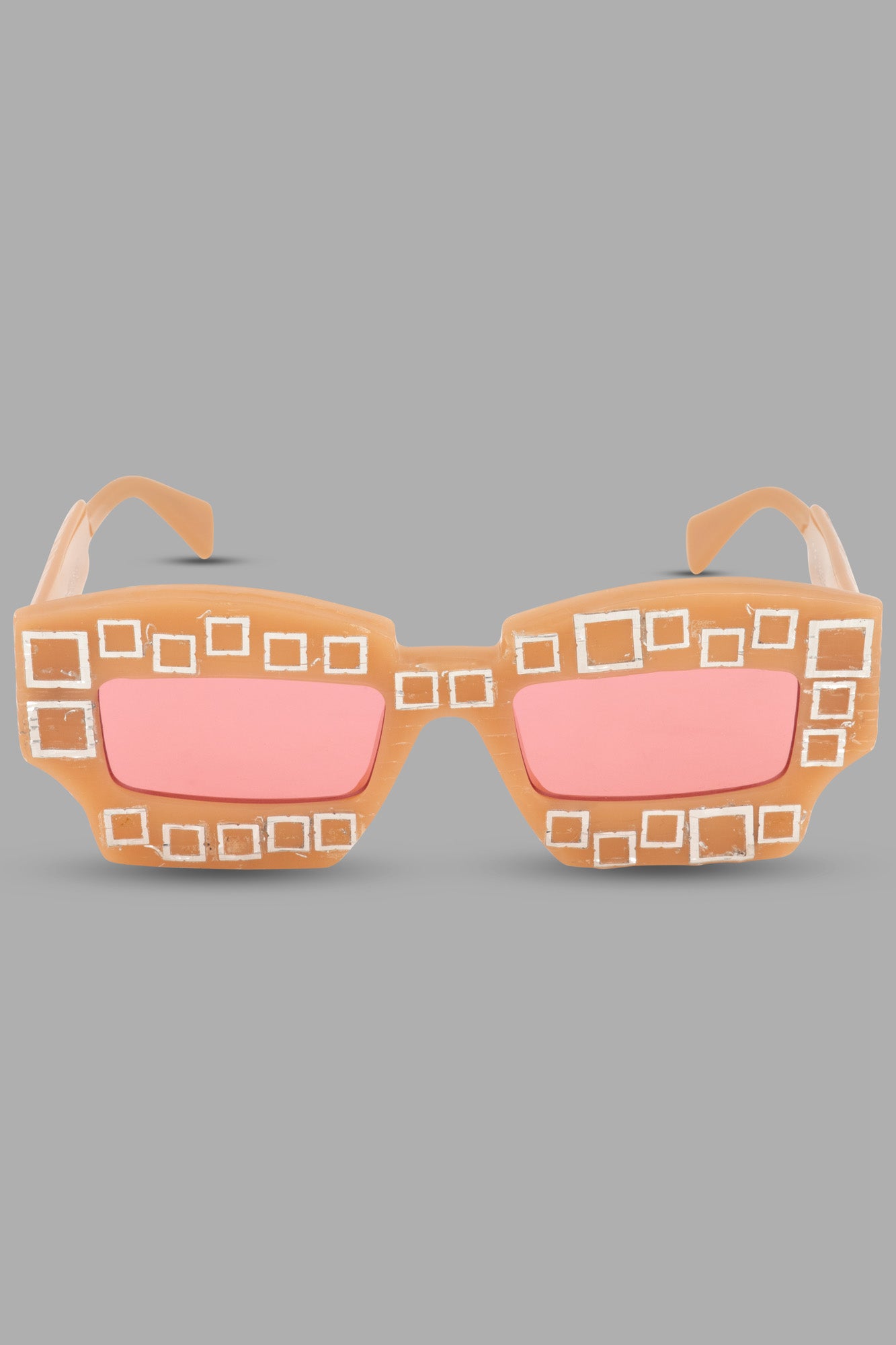 Kuboraum Berlin Mask X6 Pink sunglasses with powdery pink acetate frames and lenses, frontal view.
