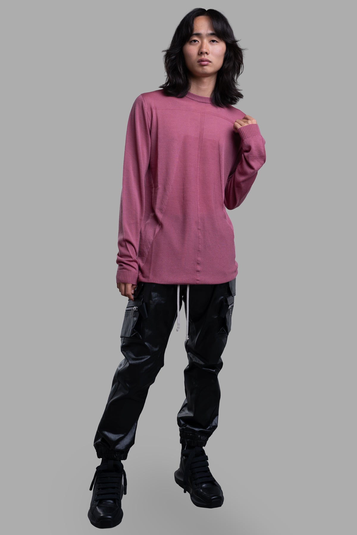 Rick Owens Porterville Oversized Sweater in Thulian, front view on model, ribbed cuffs and hem, made of 100% New Wool.