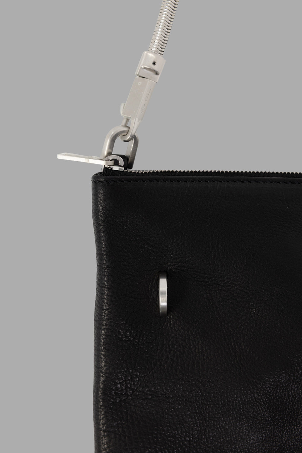 Rick Owens beach bag in black, hardware close-up, detachable silver chain and zip pull