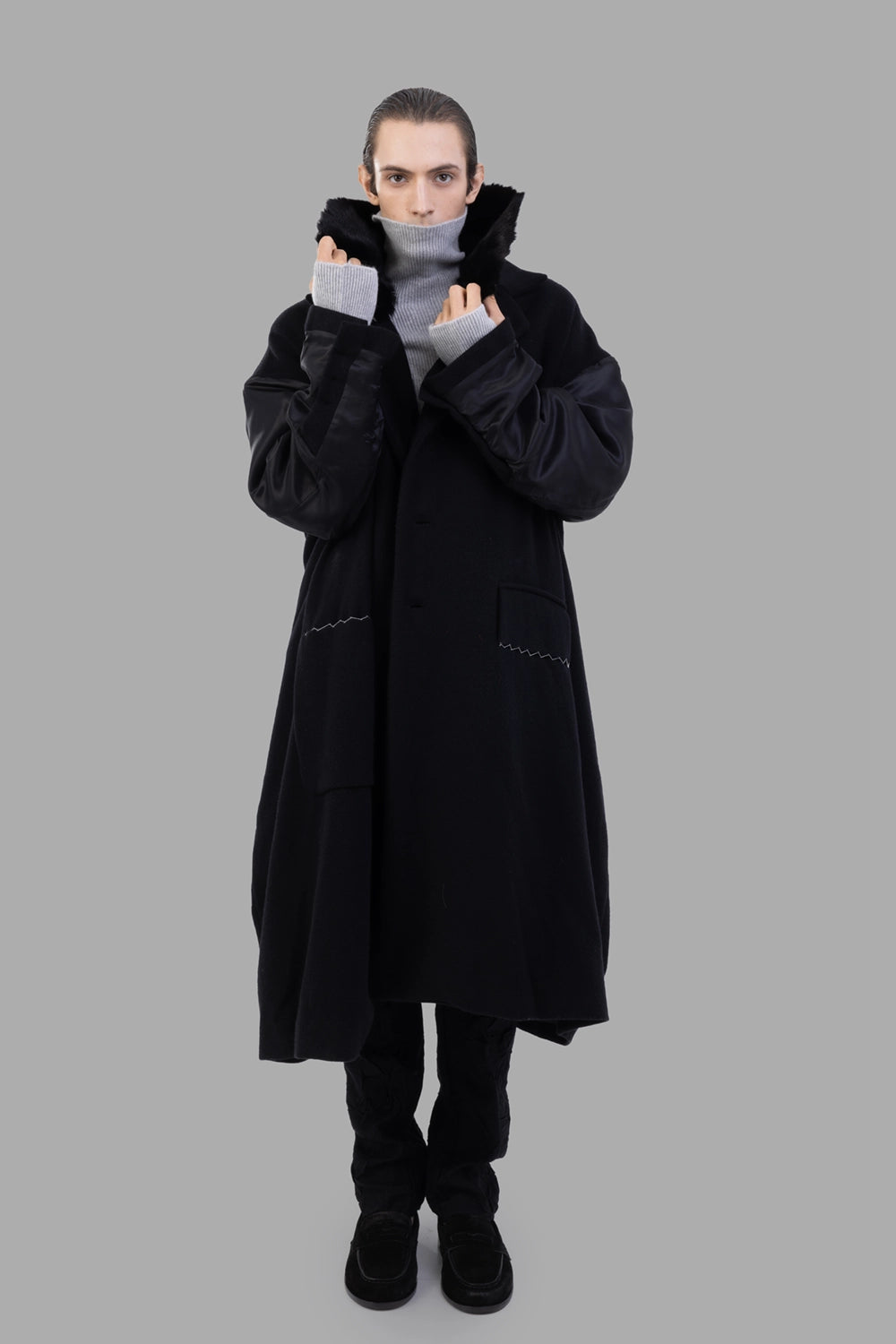 Giovanni Cavagna coat in black, on-model full length, oversized fit with wide collar