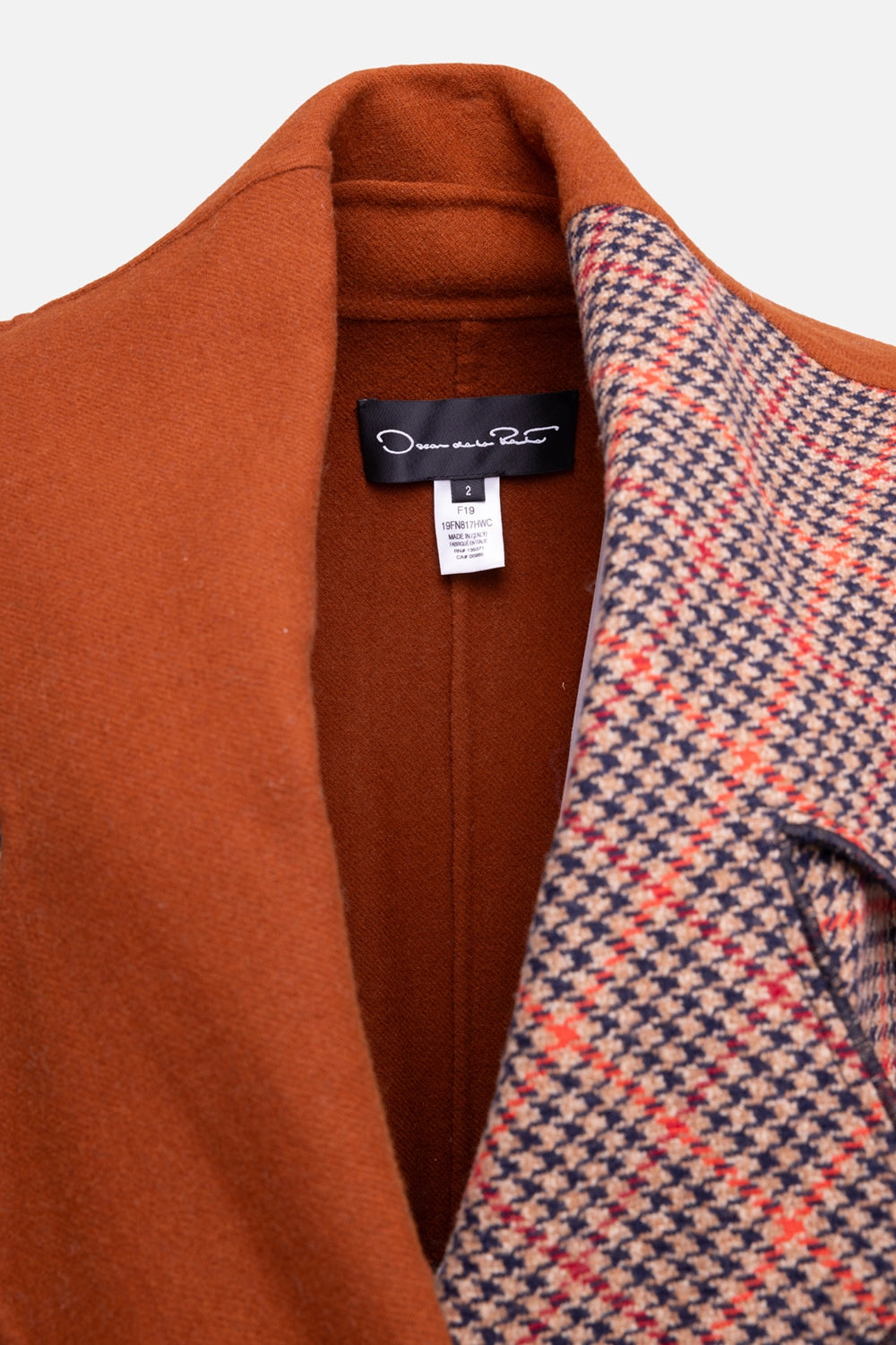 Pre-owned Oscar de la Renta coat in multicolor, label view, neck label inside collar