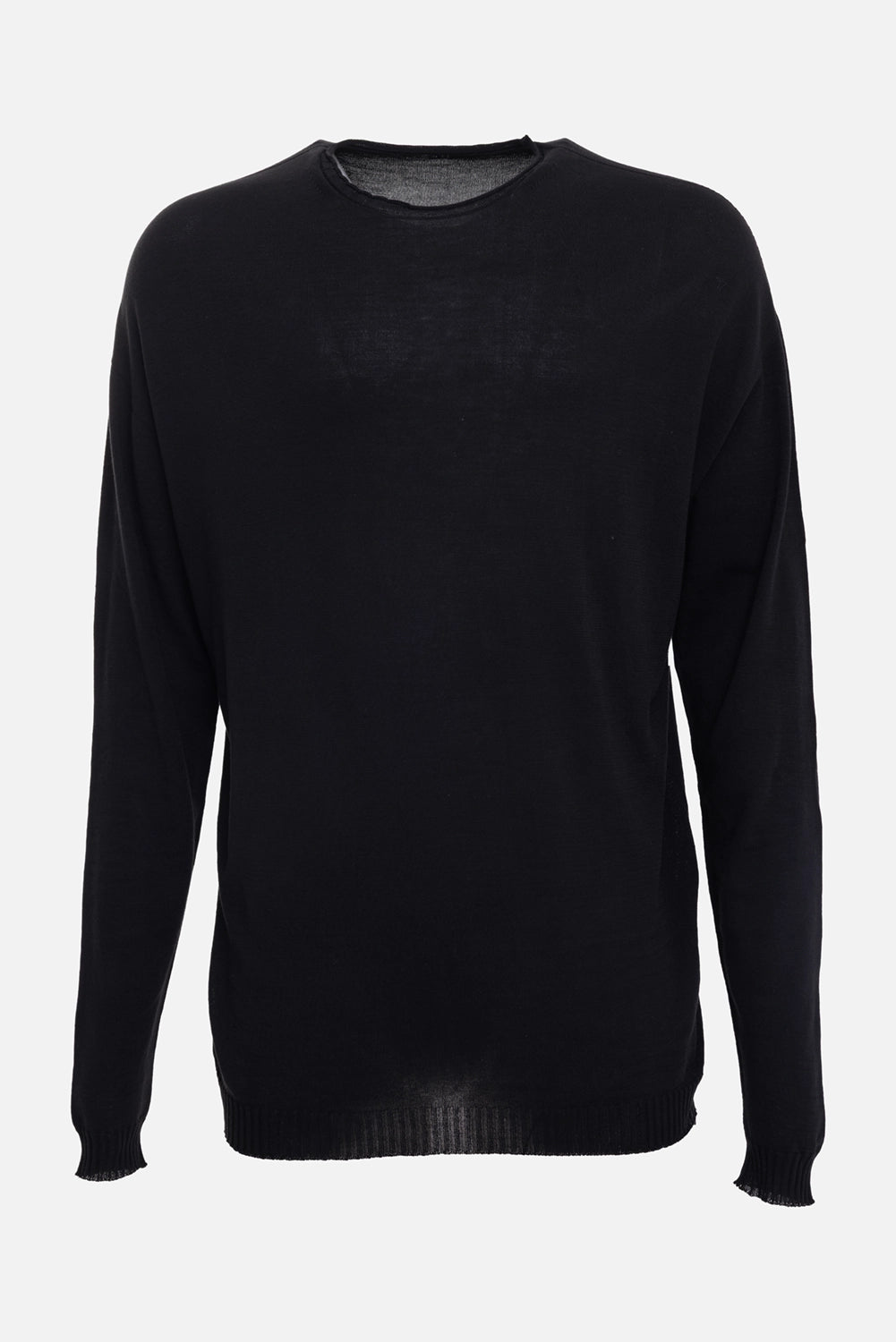 MD75 men's sweater in black, front view with raw round neckline and ribbed cuffs