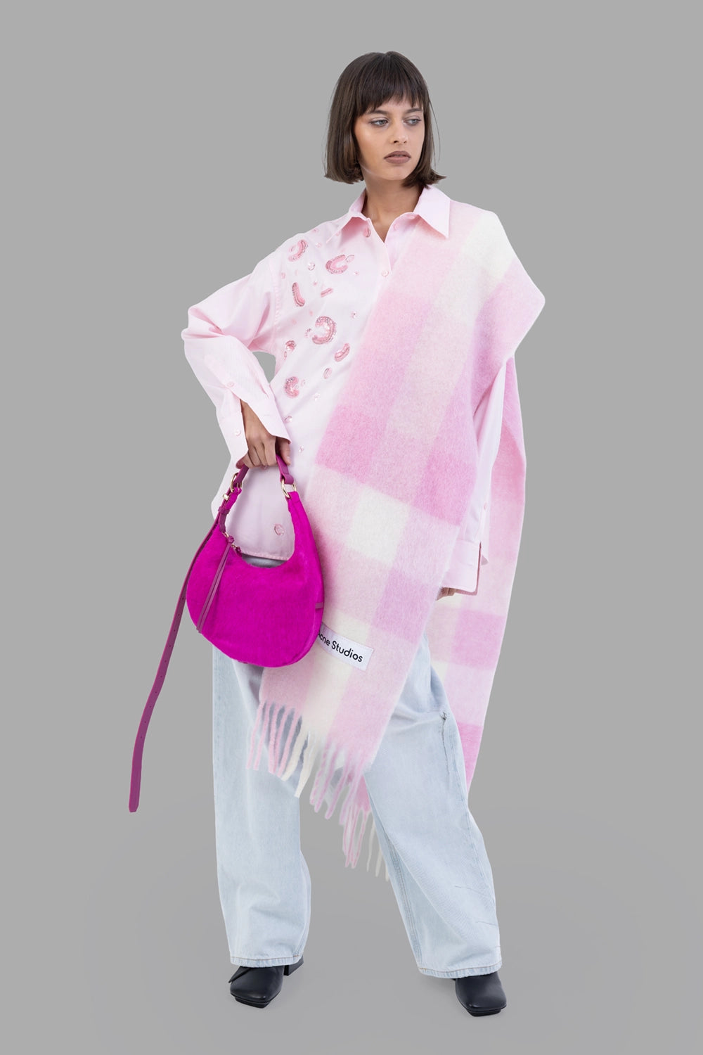 Des Phemmes women's cotton shirt in Quartz RO, full-length on model, pink crystal embellishment, oversized fit.