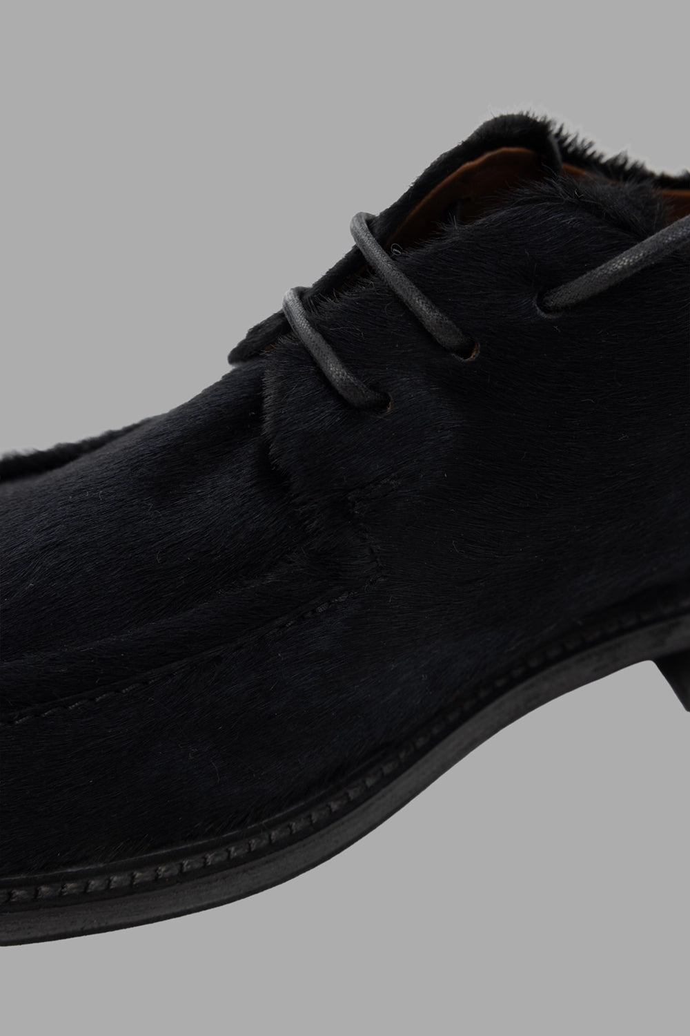 Marsèll men’s derby shoes in black, close-up, leather laces and calf-hair texture