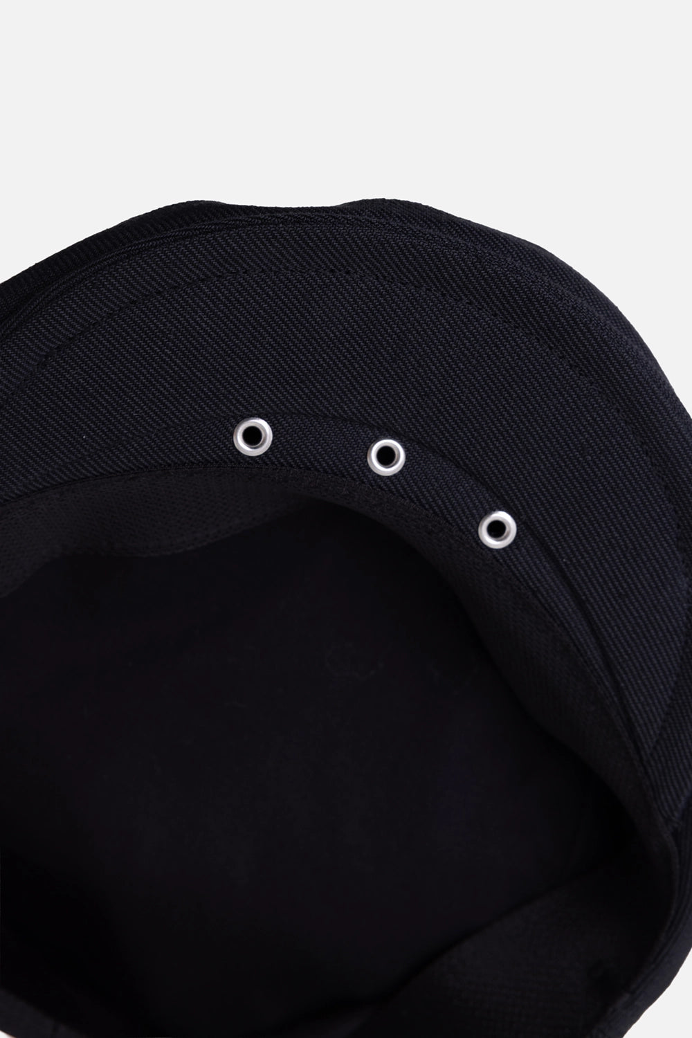 KIJIMA TAKAYUKI hunting cap in black, interior detail view, three metal ventilation eyelets