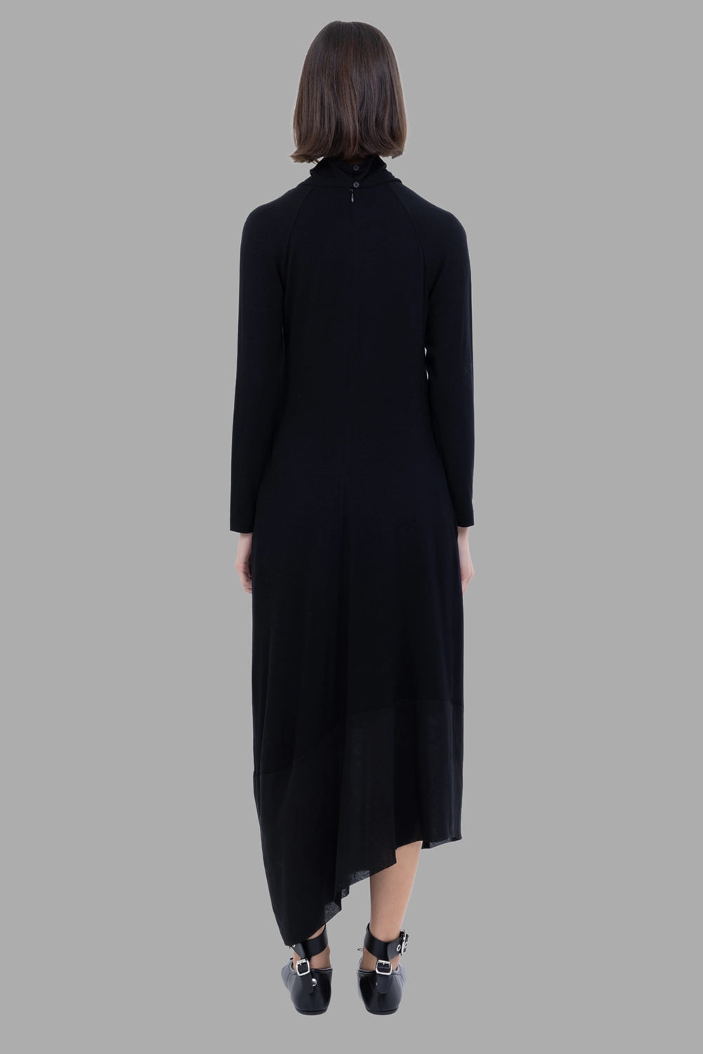 Gentry Portofino women jersey maxi dress in Nero, back view, back-neck button and concealed zip, asymmetric hem panel