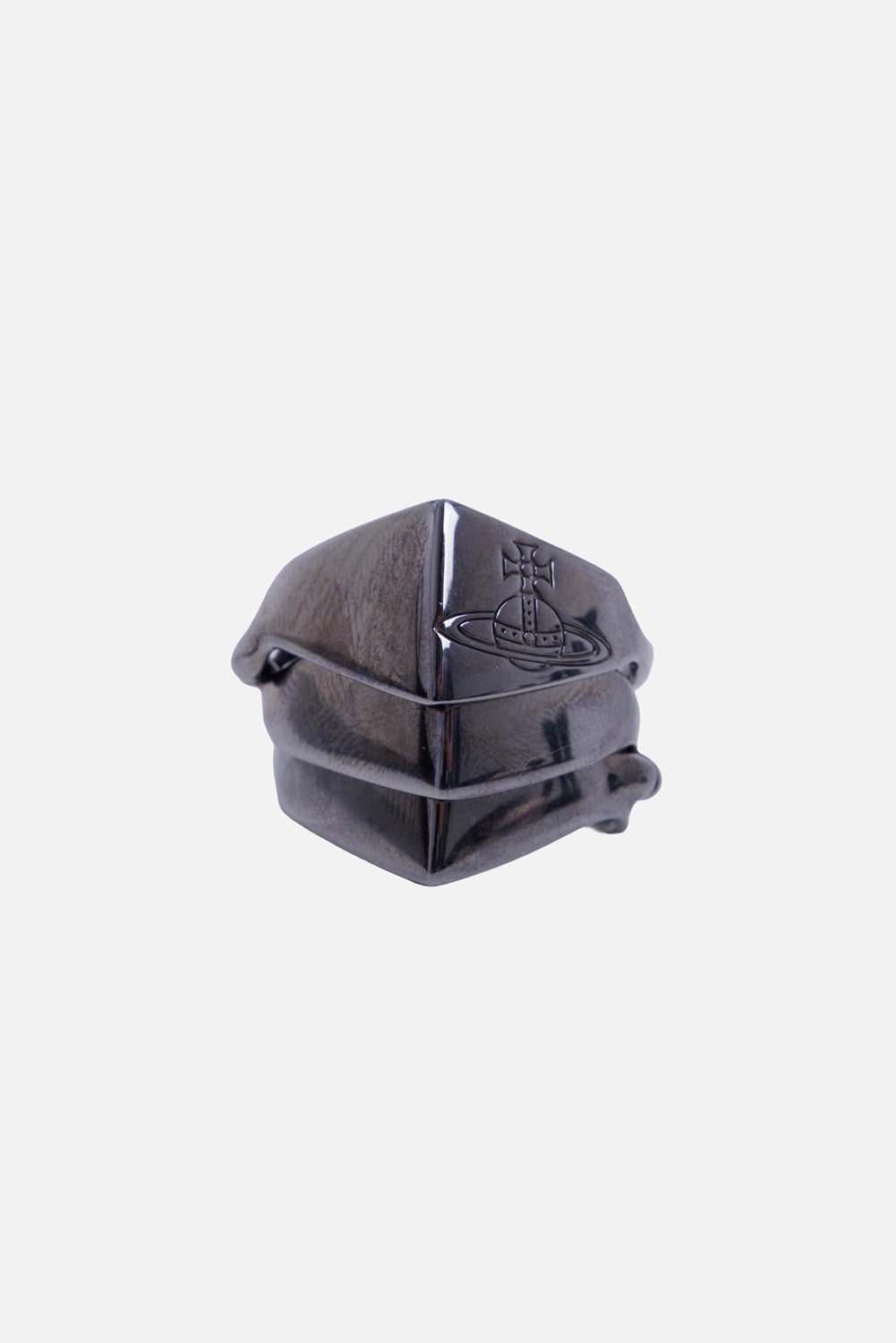 Vivienne Westwood unisex Knuckleduster ring in ruthenium, three-quarter view with etched Orb and angular bands