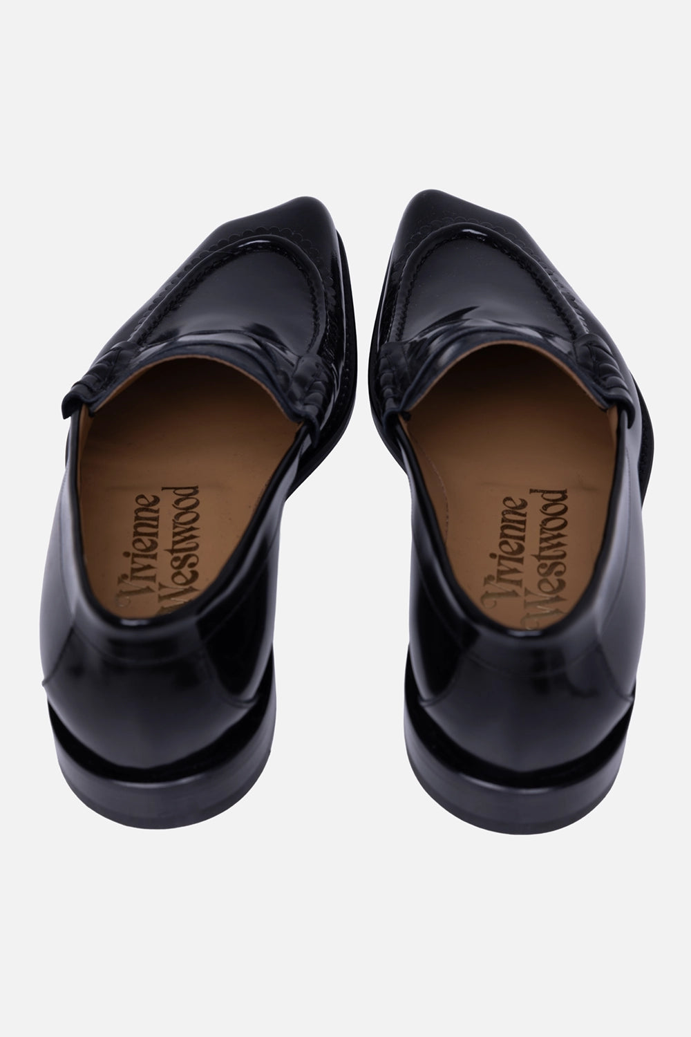 Vivienne Westwood men’s loafers in black, back view, glossy heel counter with leather insole branding