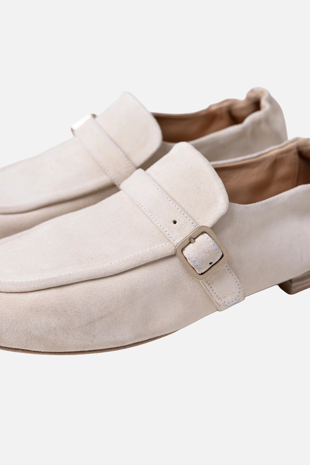 Marsèll Mandolo moccasin loafers in sabbia reversed suede, close-up of strap and metal buckle