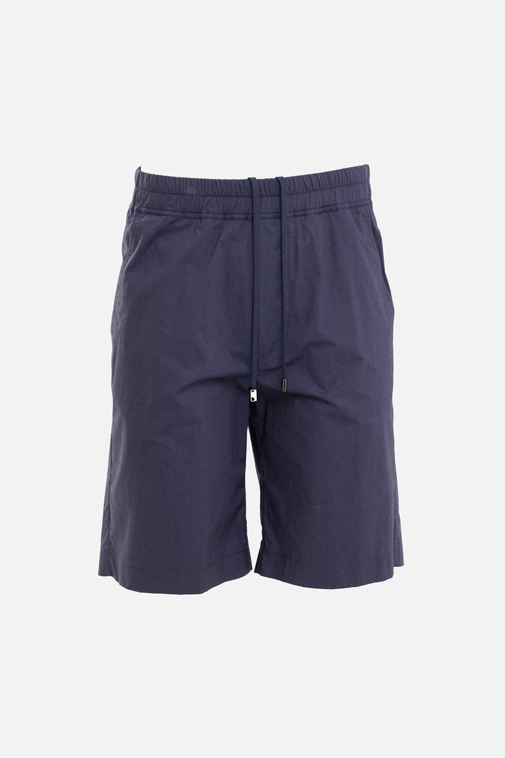 AION men's Bermuda shorts in blue, front view, side pockets and straight knee-length cut
