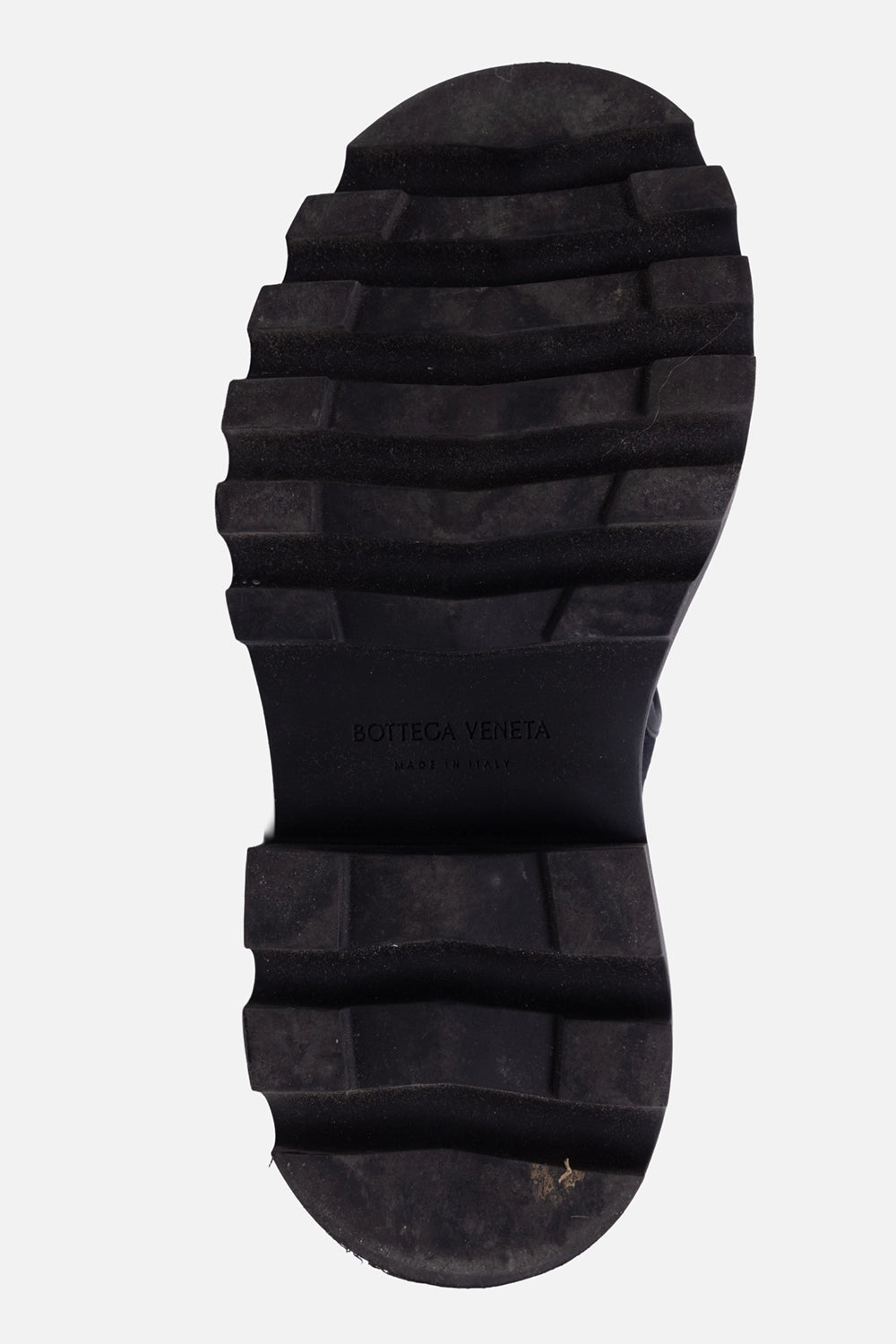 Pre-owned Bottega Veneta women’s platform loafers in black, sole view, ridged lug outsole with logo stamp