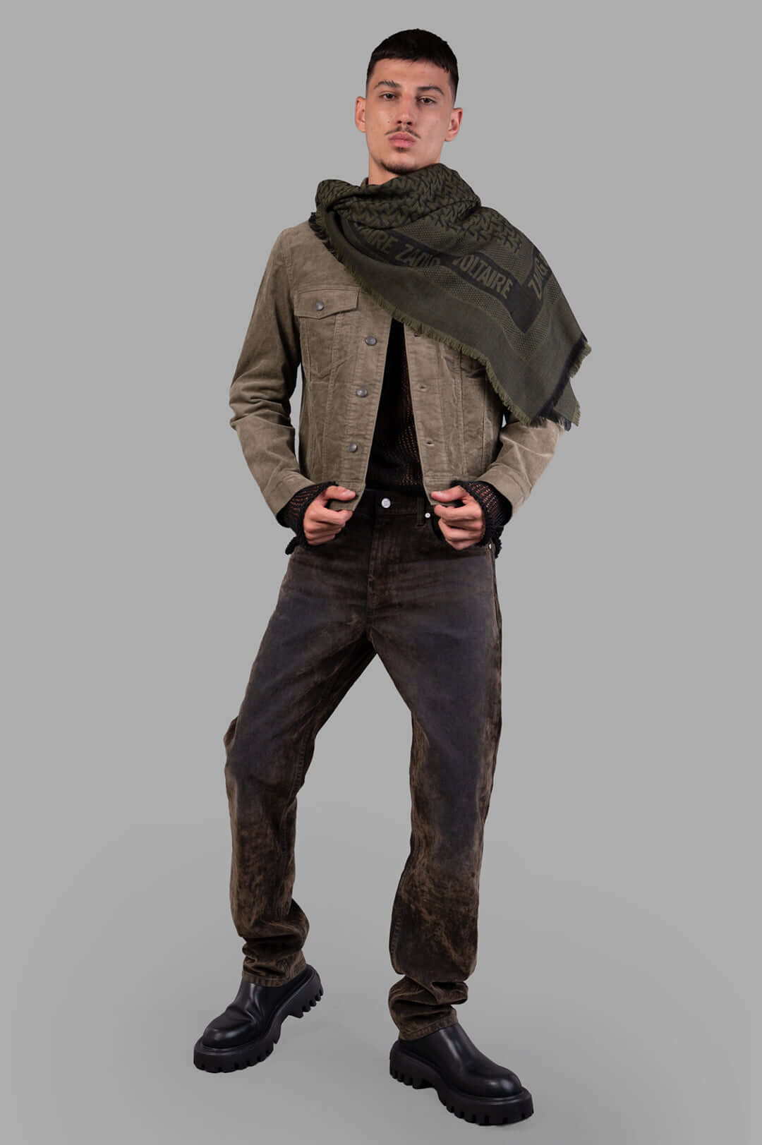 Zadig & Voltaire olive green Corduroy Shirt Jacket, on-model front view with buttoned front, chest pockets, casual fit.