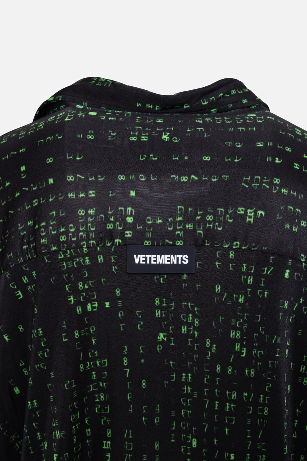 Pre-owned Vetements unisex shirt in black/green, back logo patch view, rubberised Vetements patch