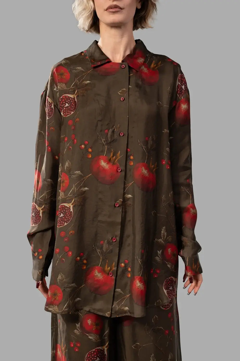 UMA WANG shirt in brown/red, on-model half length, spread collar and off-center button placket