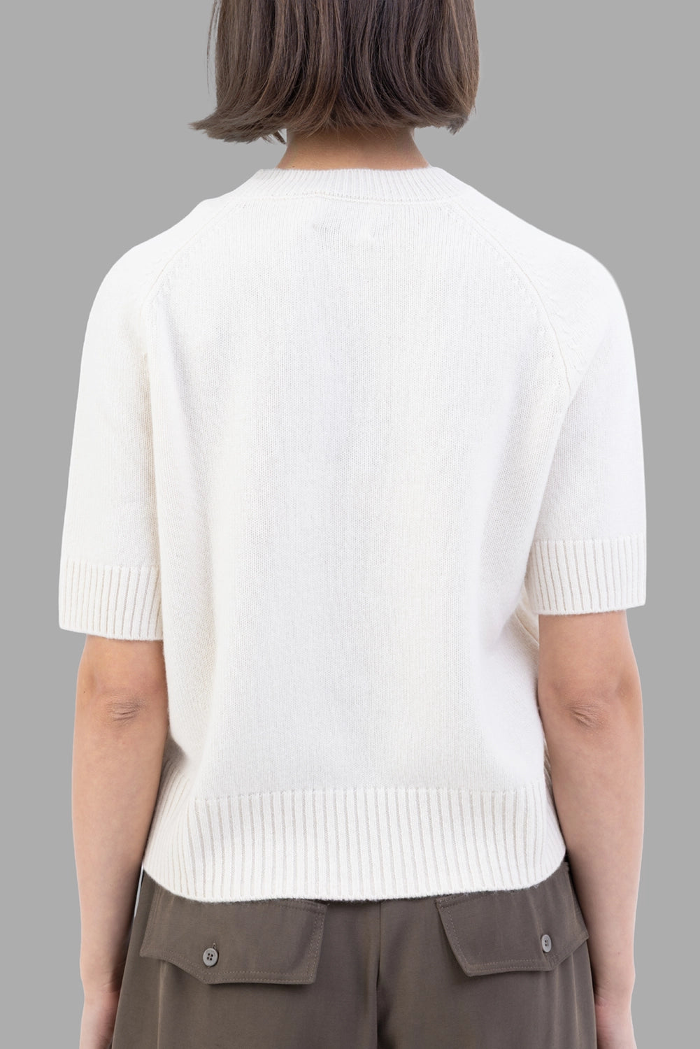 ANINE BING women short-sleeve cashmere sweater in ivory, back view, raglan seam lines and wide ribbed hem