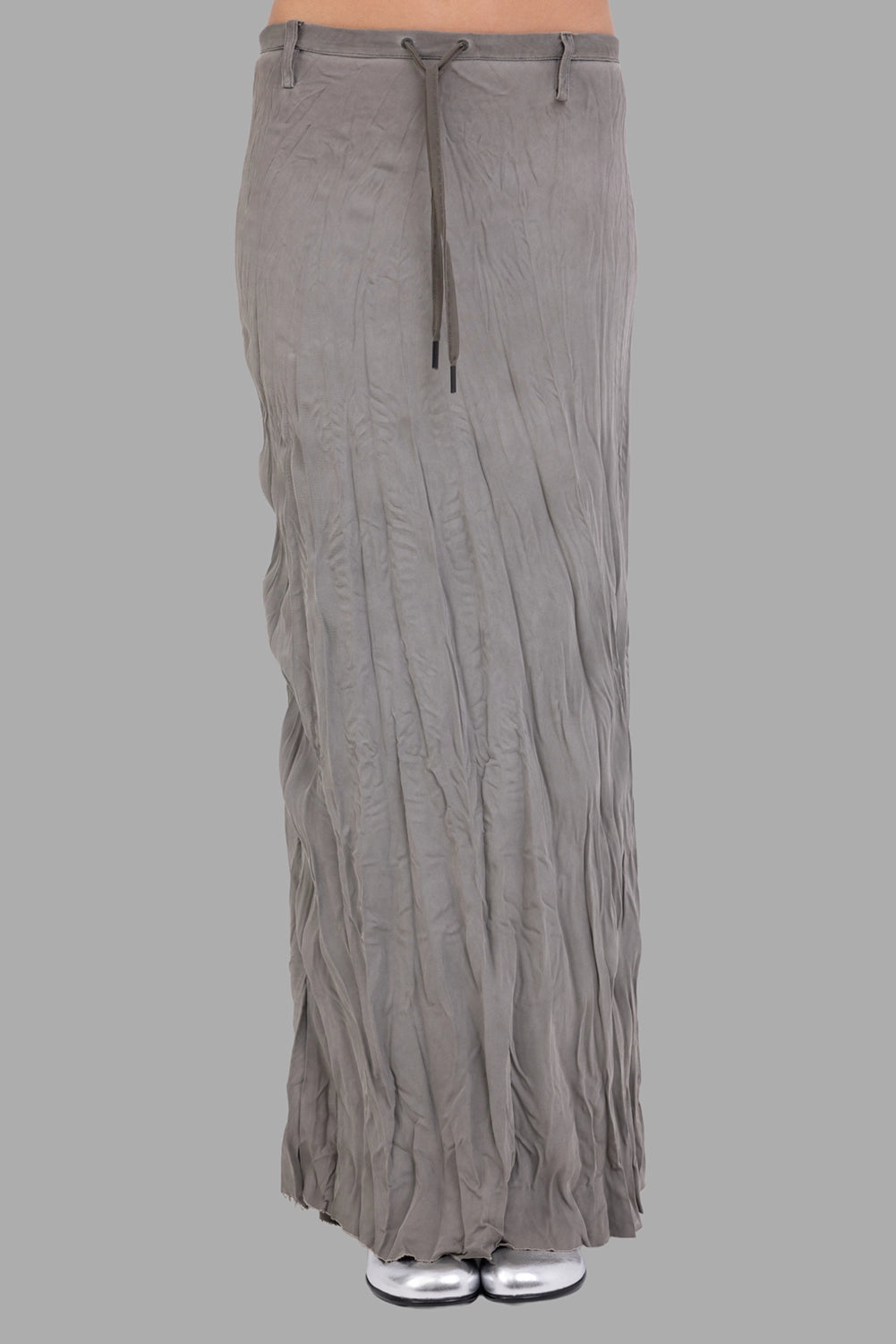 Masnada women's maxi skirt in Dust, front view, slim waistband with belt loops and drawcord
