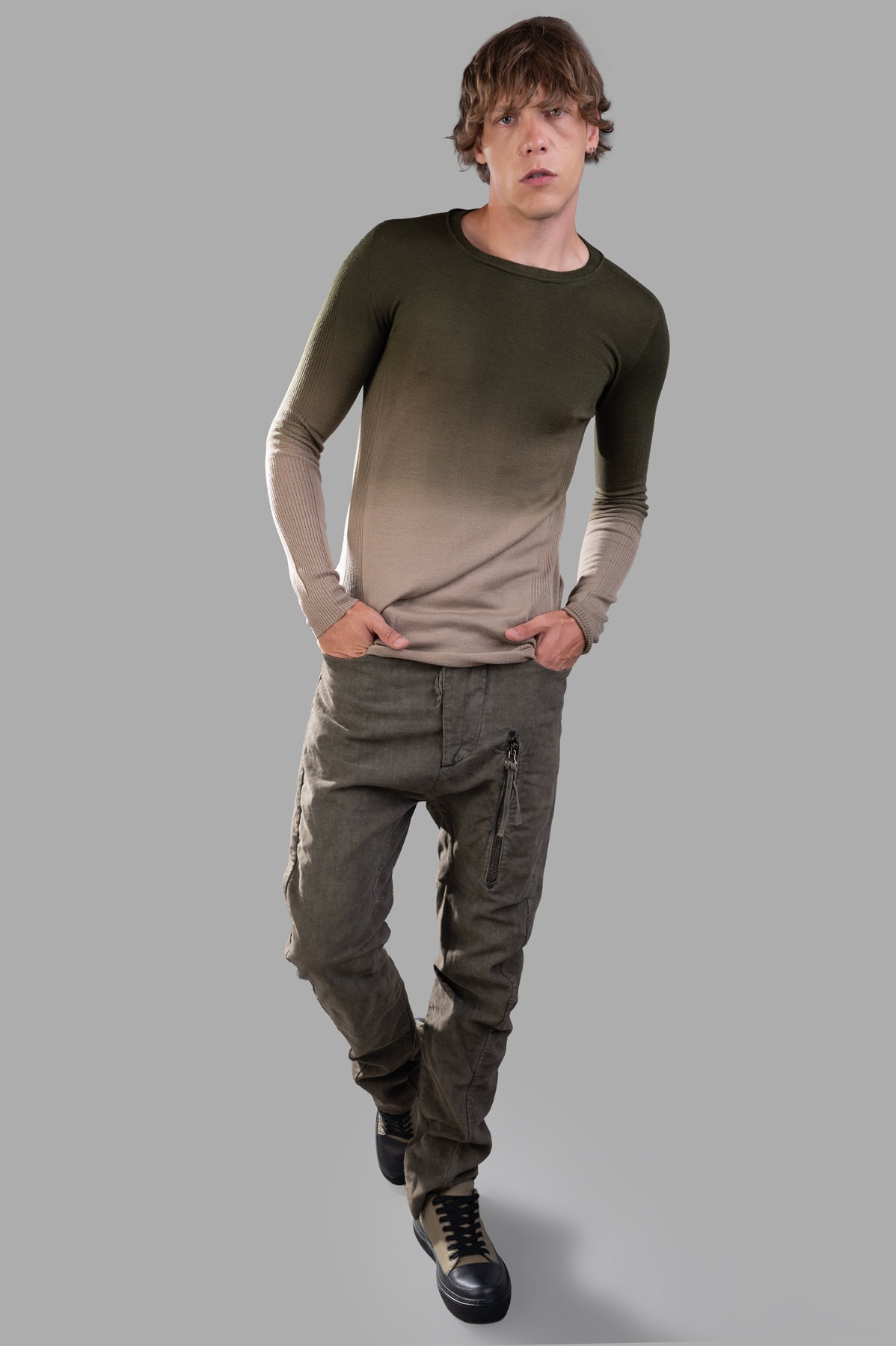 Masnada Ombre Sweater in green/beige, front view on model, fine-knit ribbed texture, elegant and versatile design.