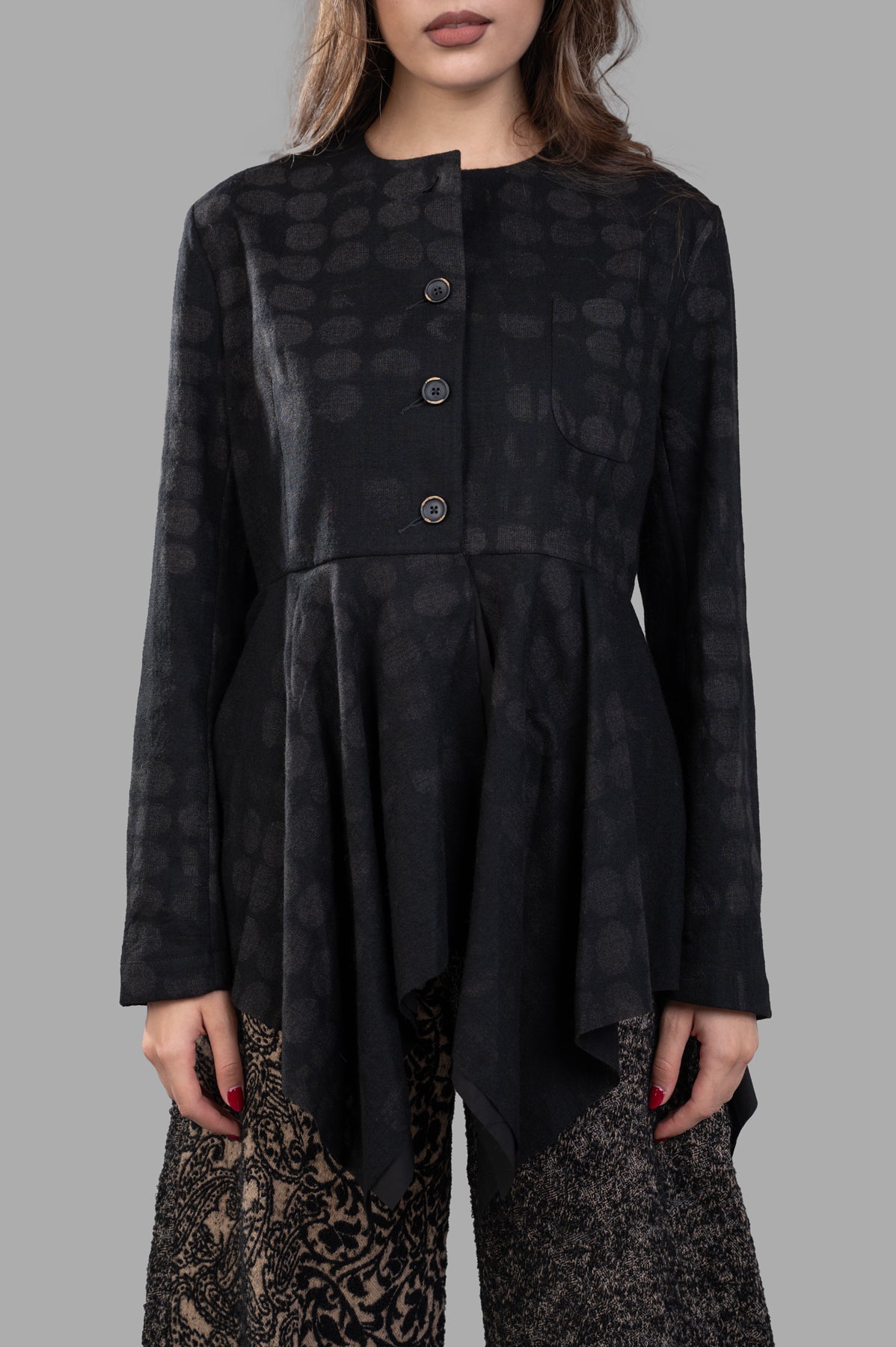 Uma Wang Pleat-detailing Jacket featuring flared hem and button fastening, displayed on model with detailed texture in black.