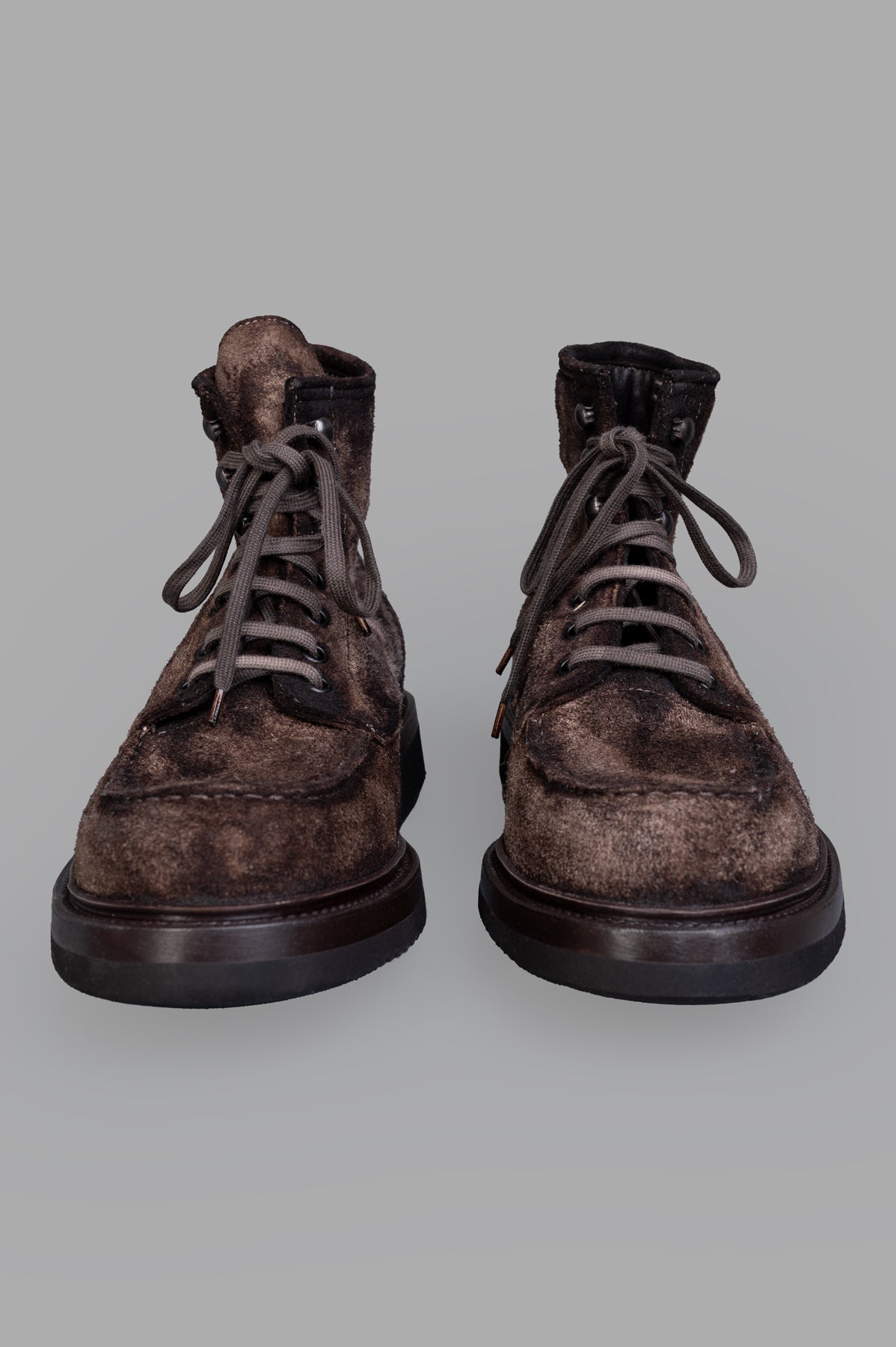 Shoto. Front view of brown Suede Lace-up Shoes with round toe and premium suede texture, featuring dark laces and durable.