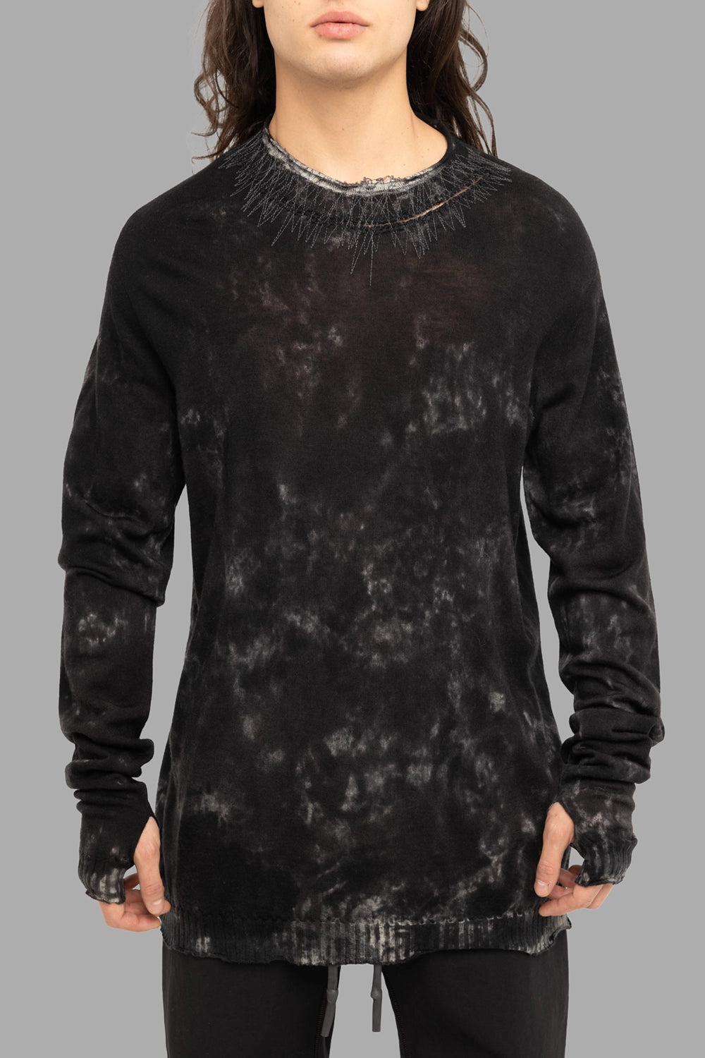 MD75 men’s sweater in brown black, front view, distressed neckline stitching and ribbed hem
