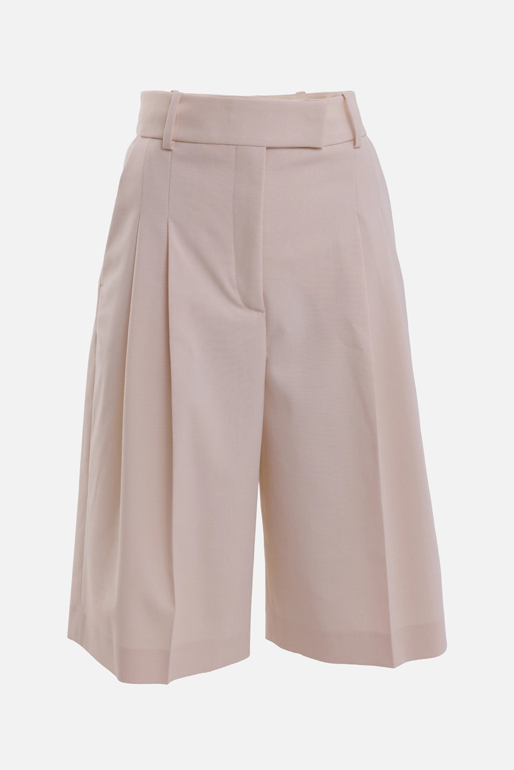 By Malene Birger women's Bermuda shorts in Soft White, front view with belt loops, pleats and concealed fastening