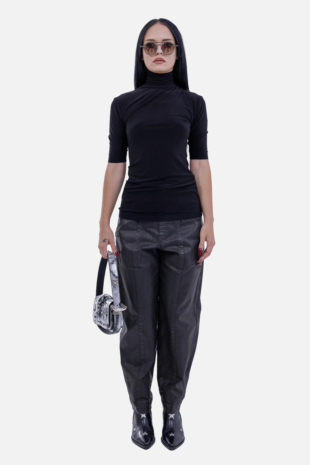 Gentryportofino women's Dark Dust trousers, on-model view with tapered leg and softly lustrous finish