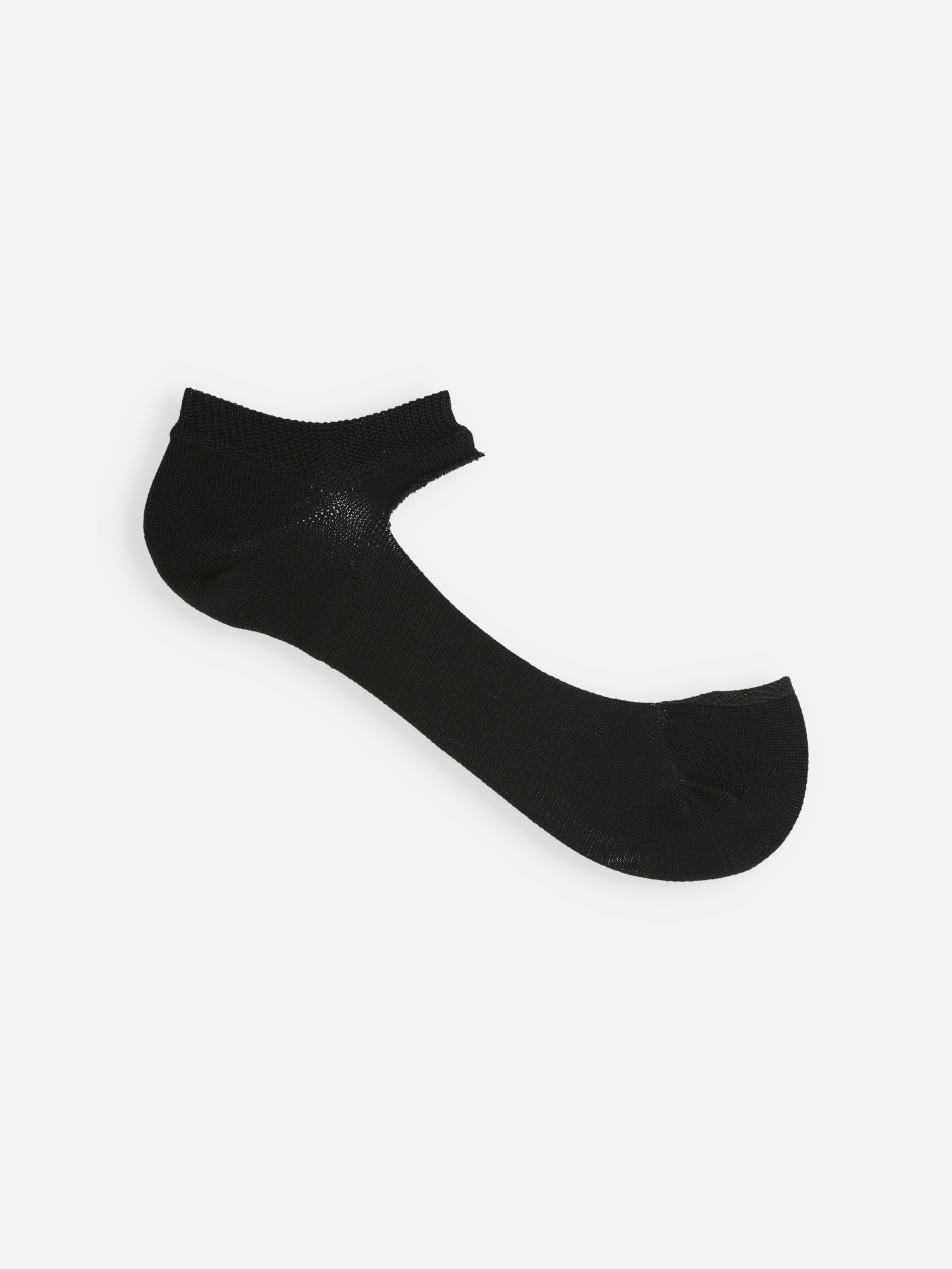 Tabio Sandal Type Sockette footsie in black with ankle strap, seamless design for comfort, ideal for sensitive skin.