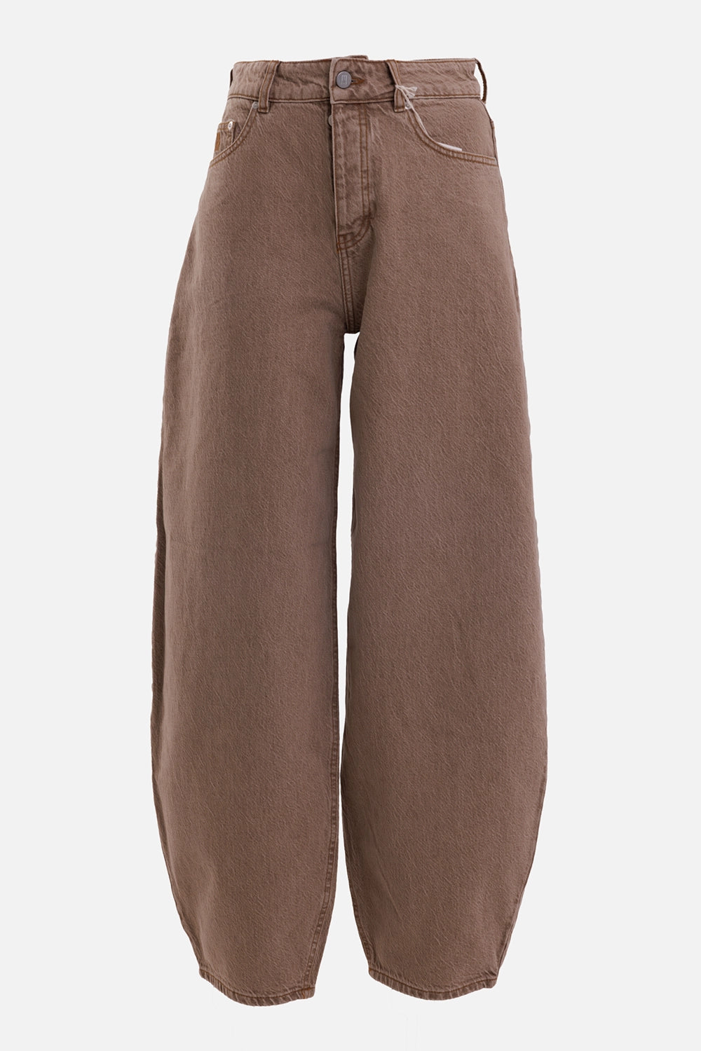 By Malene Birger women's barrel-leg jeans in Toasted Coconut, front view with five pockets and logo button