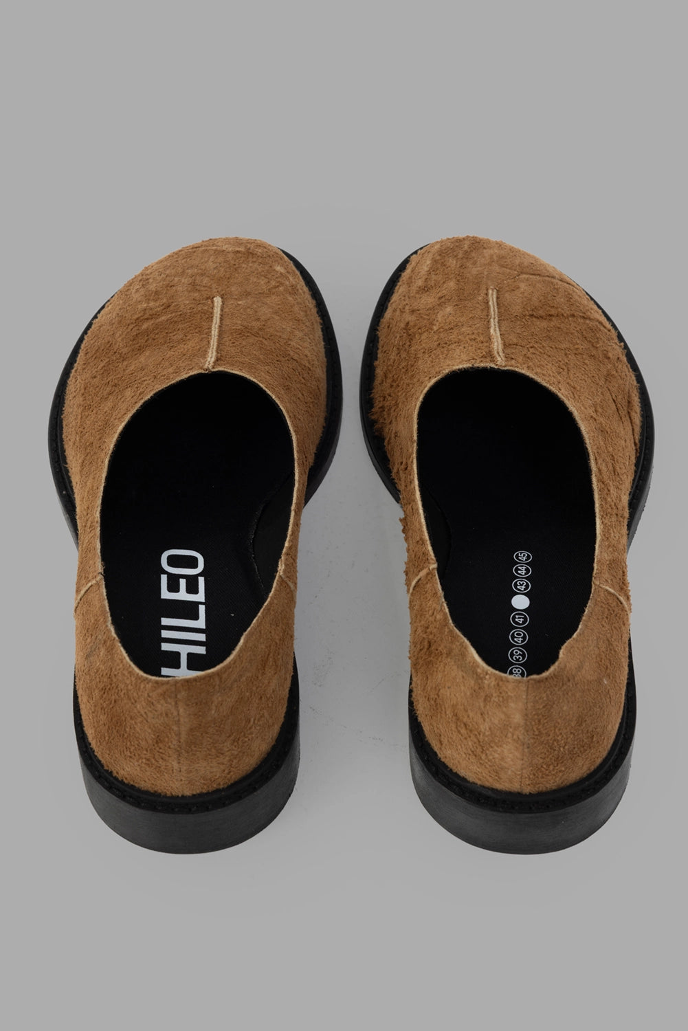Phileo clog in toffee, back view, rounded heel and low block sole