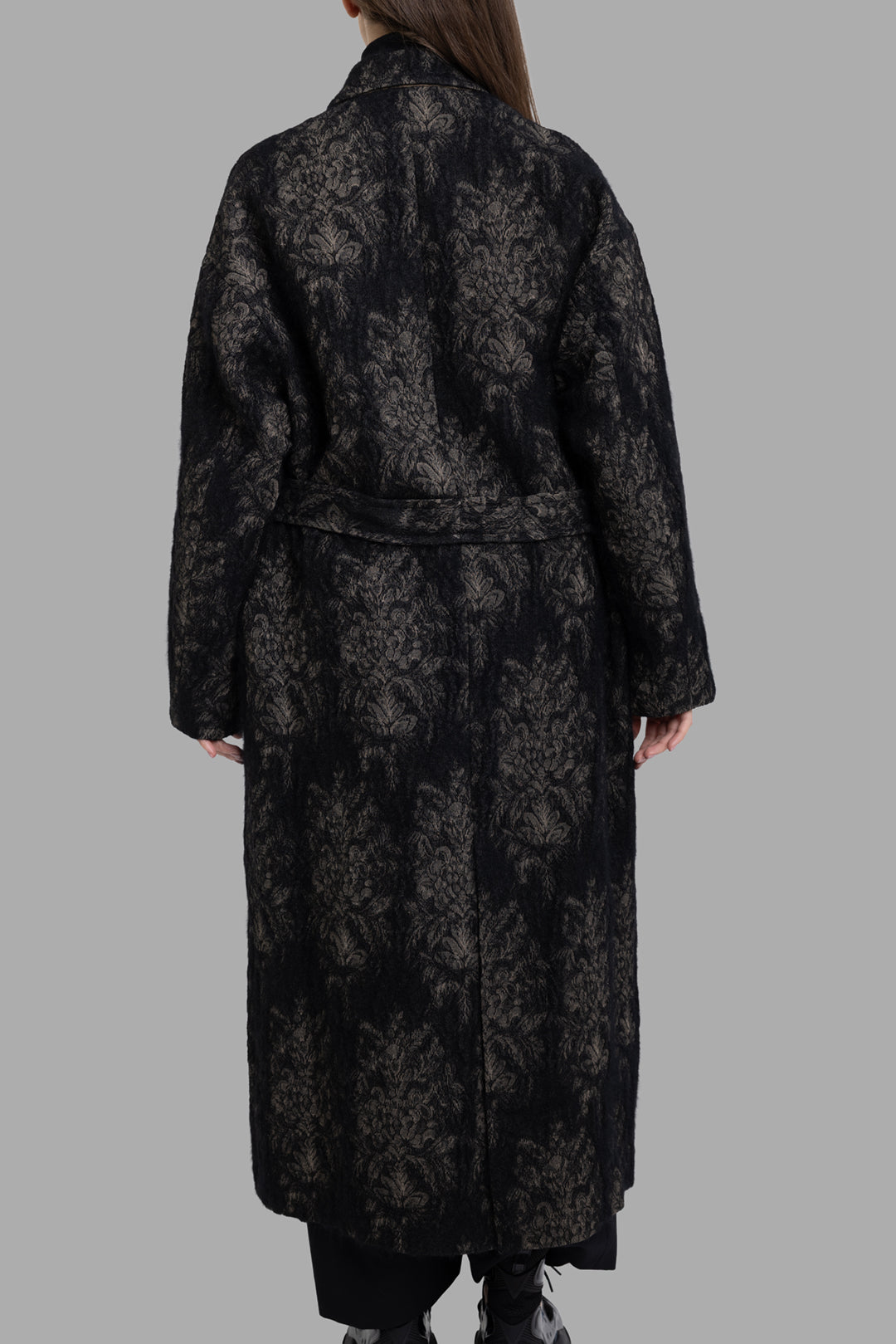 Uma Wang women's black tan jacquard Cicero coat, back view showing all-over floral pattern and longline cut.