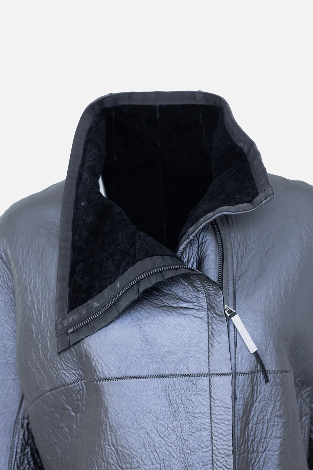 Pre-owned Isaac Sellam leather jacket in black, collar close-up, high neck with plush lining and zip detail