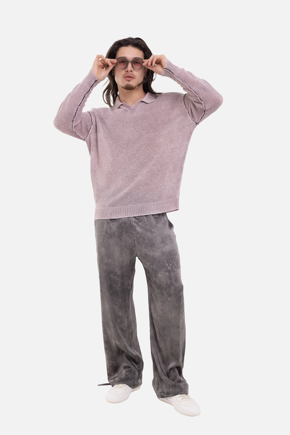 Avant Toi men's linen knit polo sweater in dusty pink, on-model full-length view, ribbed hem and relaxed fit