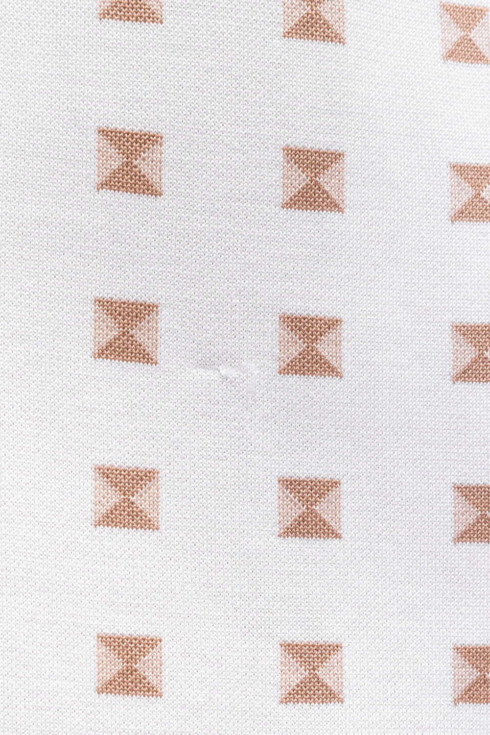 Pre-owned Hermès women's long vest in white/tan, fabric close-up, small pulled thread visible