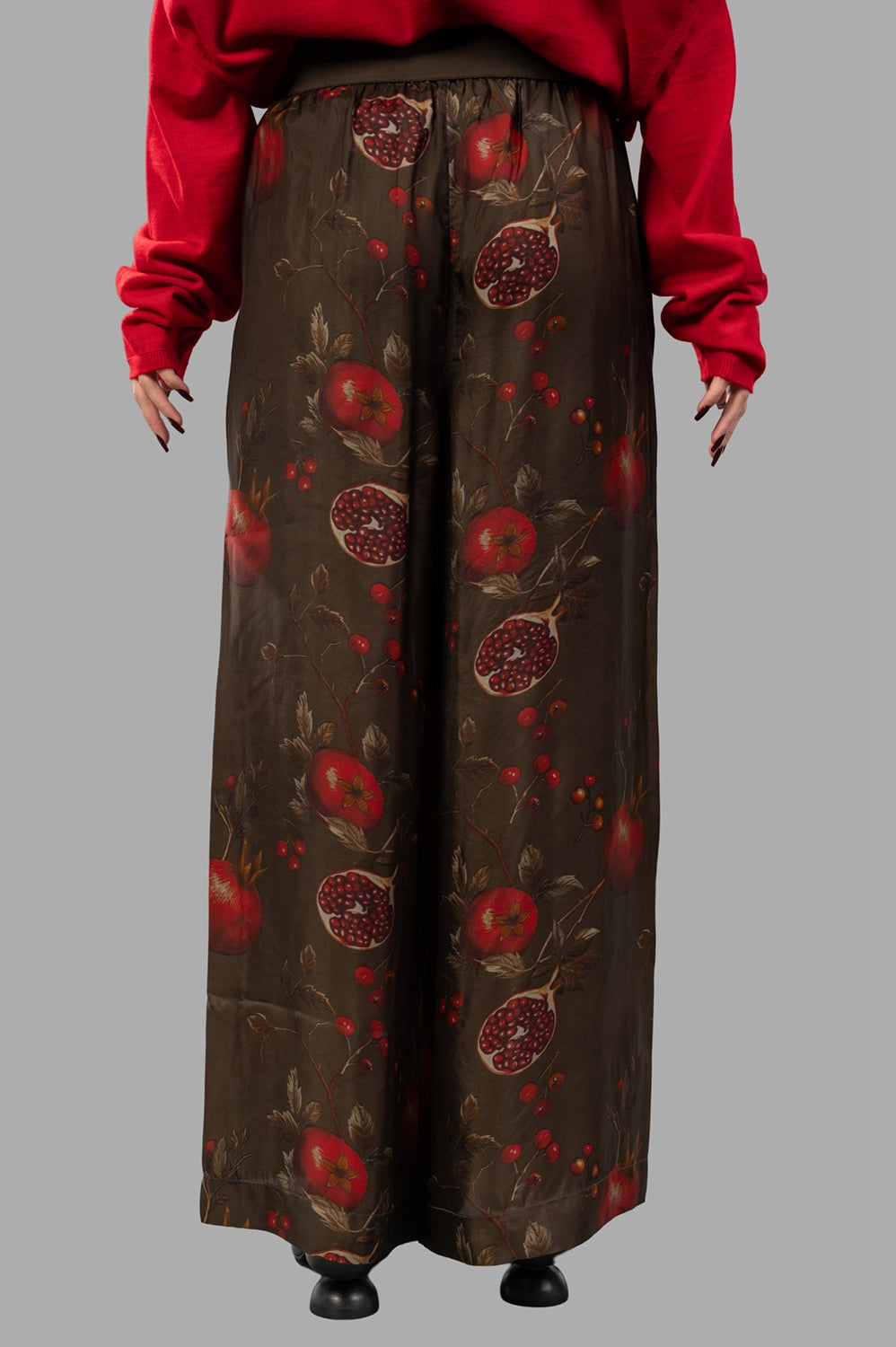 UMA WANG pants in brown/red, back view, gathered waistband and long flowing legs