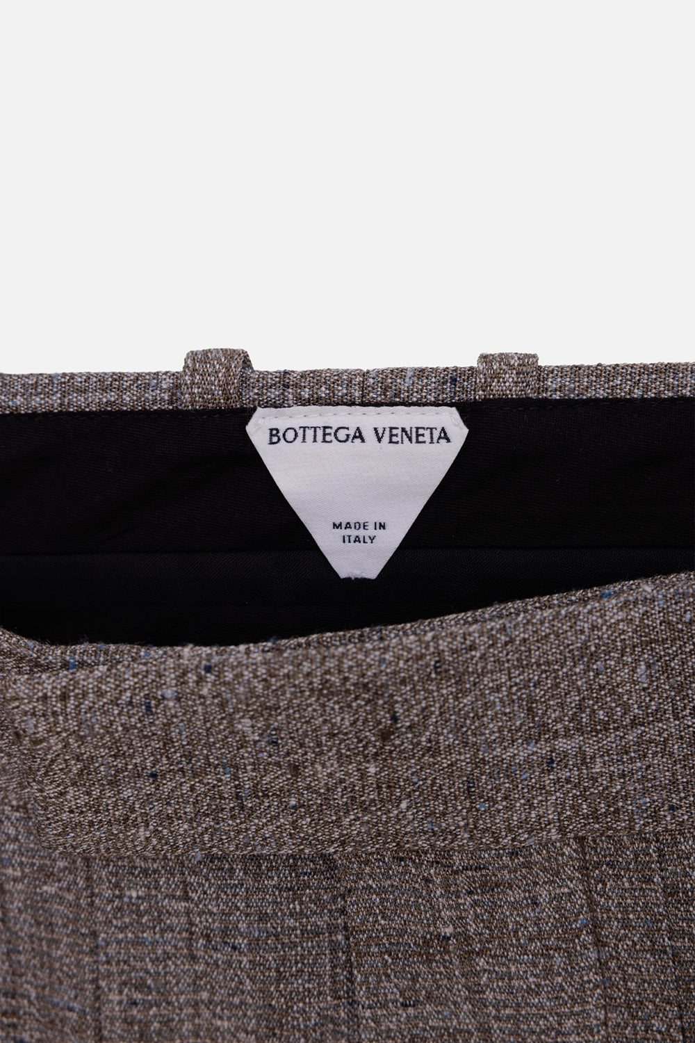 Bottega Veneta women's pleated mini skirt in brown, label detail with black lining and belt loops
