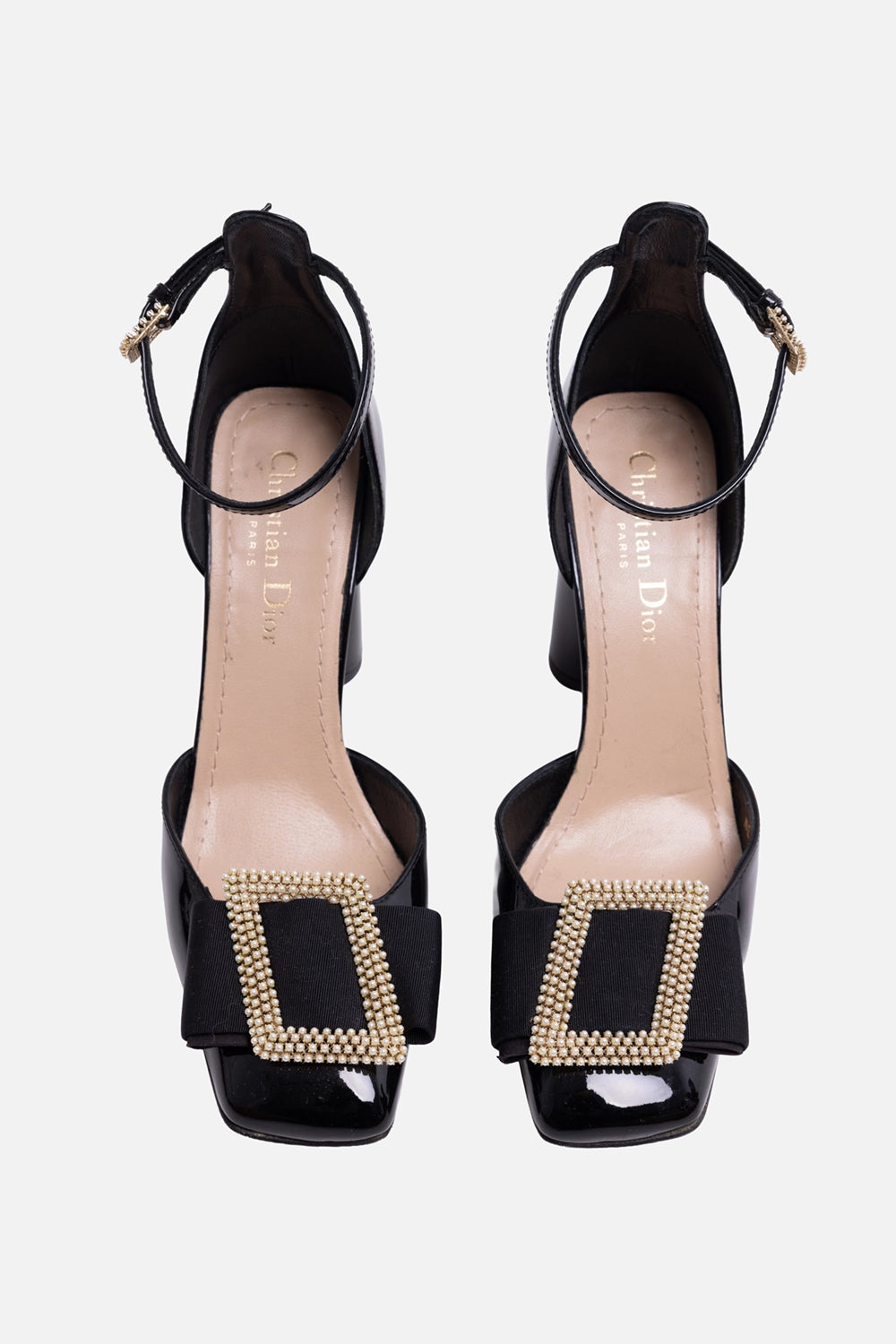 Pre-owned Christian Dior women’s pumps in black, top view, square toe with grosgrain bow and pearl-trim buckle