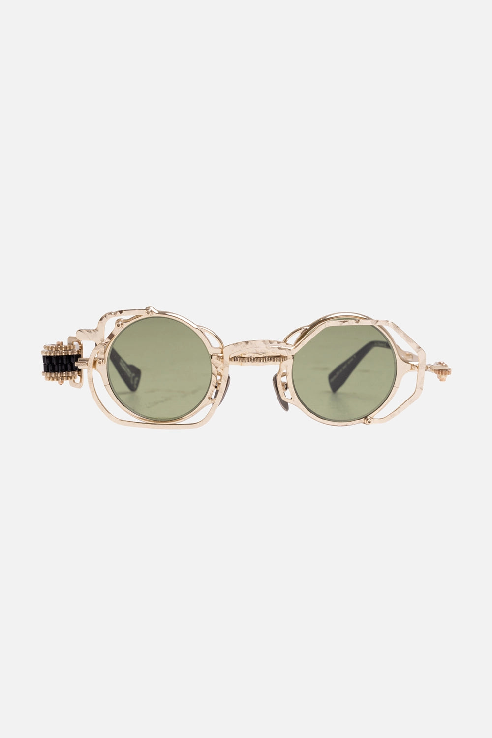 Kuboraum unisex round sunglasses in gold, front view, green lenses and open metal frame