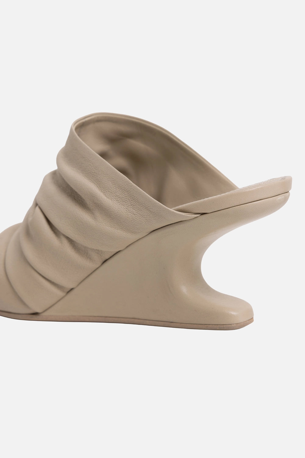 Rick Owens women's sharp sabot mule in Sand, heel detail, sculpted cantilever wedge and padded edge
