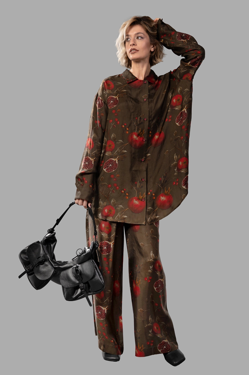 UMA WANG shirt in brown/red, on-model full length, pomegranate print and curved hem