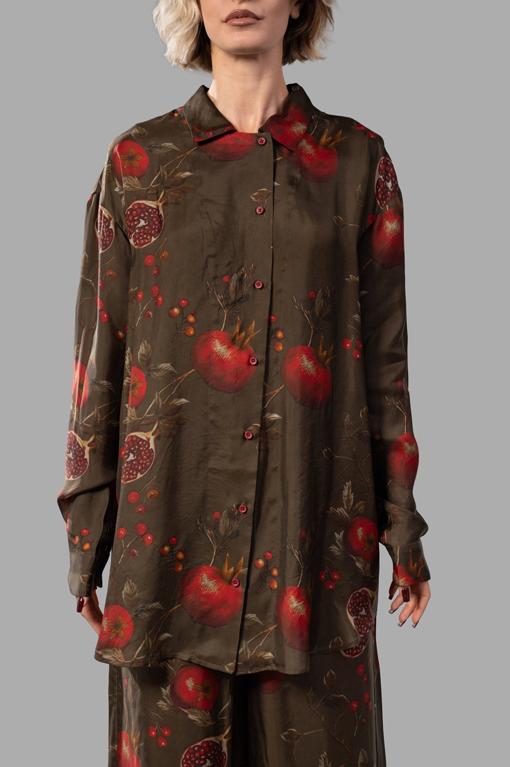 UMA WANG shirt in brown/red, on-model half length, spread collar and off-center button placket