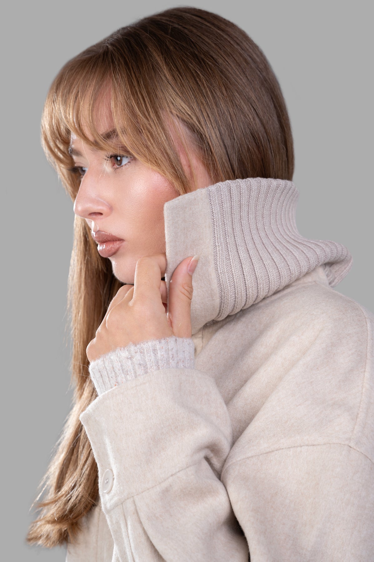 Joseph Light Overshirt Jacket in ecru, featuring a wide knitted collar and soft wool-silk blend, shown on model.