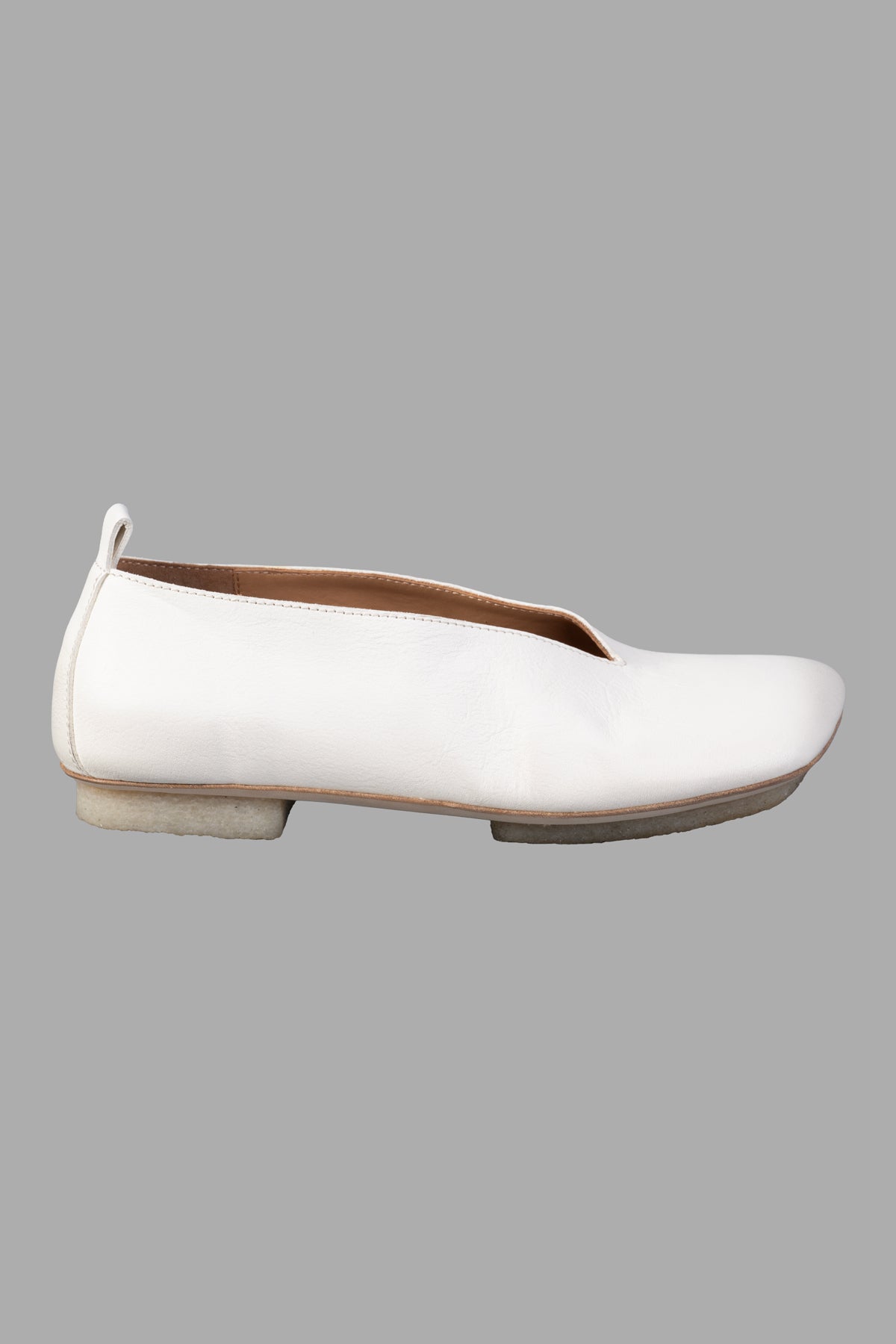 Uma Wang Asymmetric Toe Ballerinas, side view, white leather, minimalist design, flat sole, elegant silhouette.
