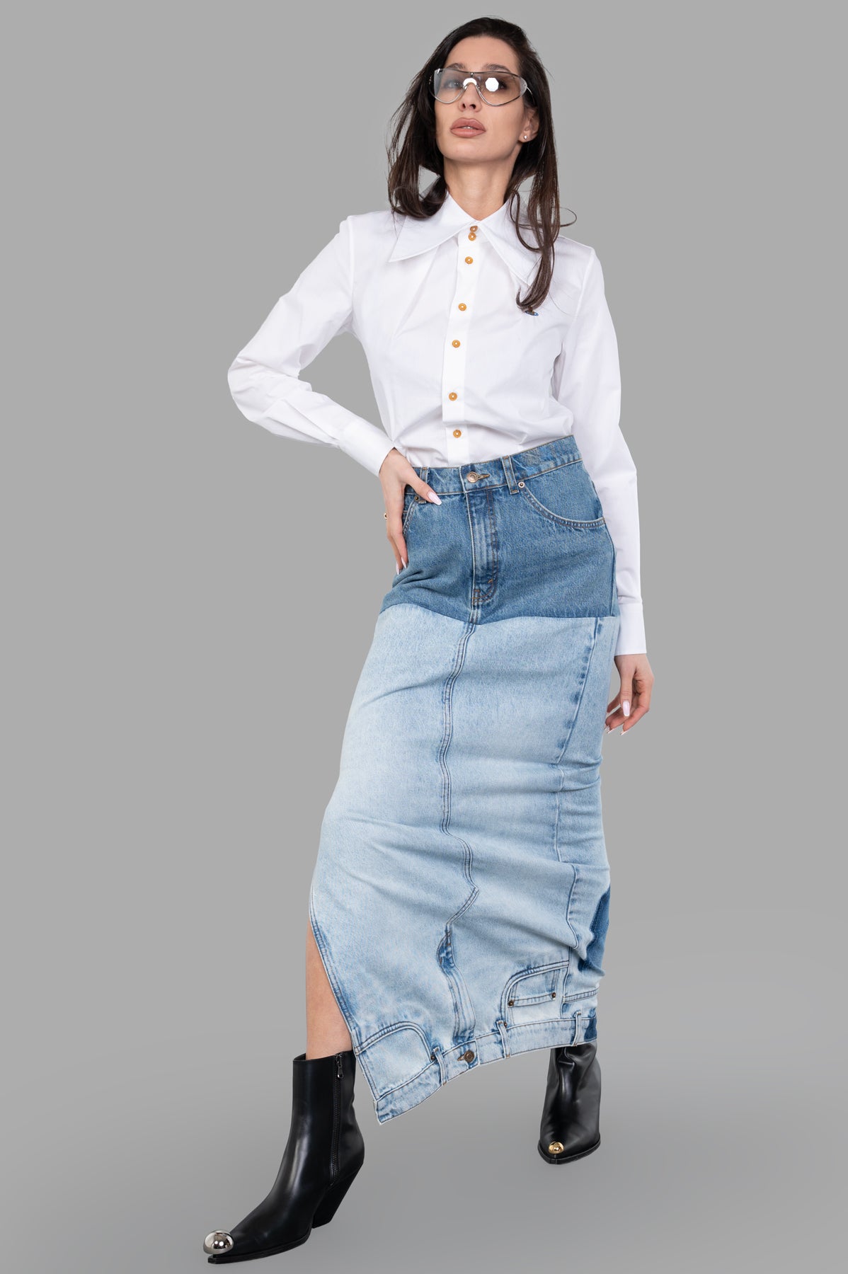 A.W.A.K.E. MODE Mirror-effect Skirt, blue denim, front view on model, innovative design, 100% cotton.