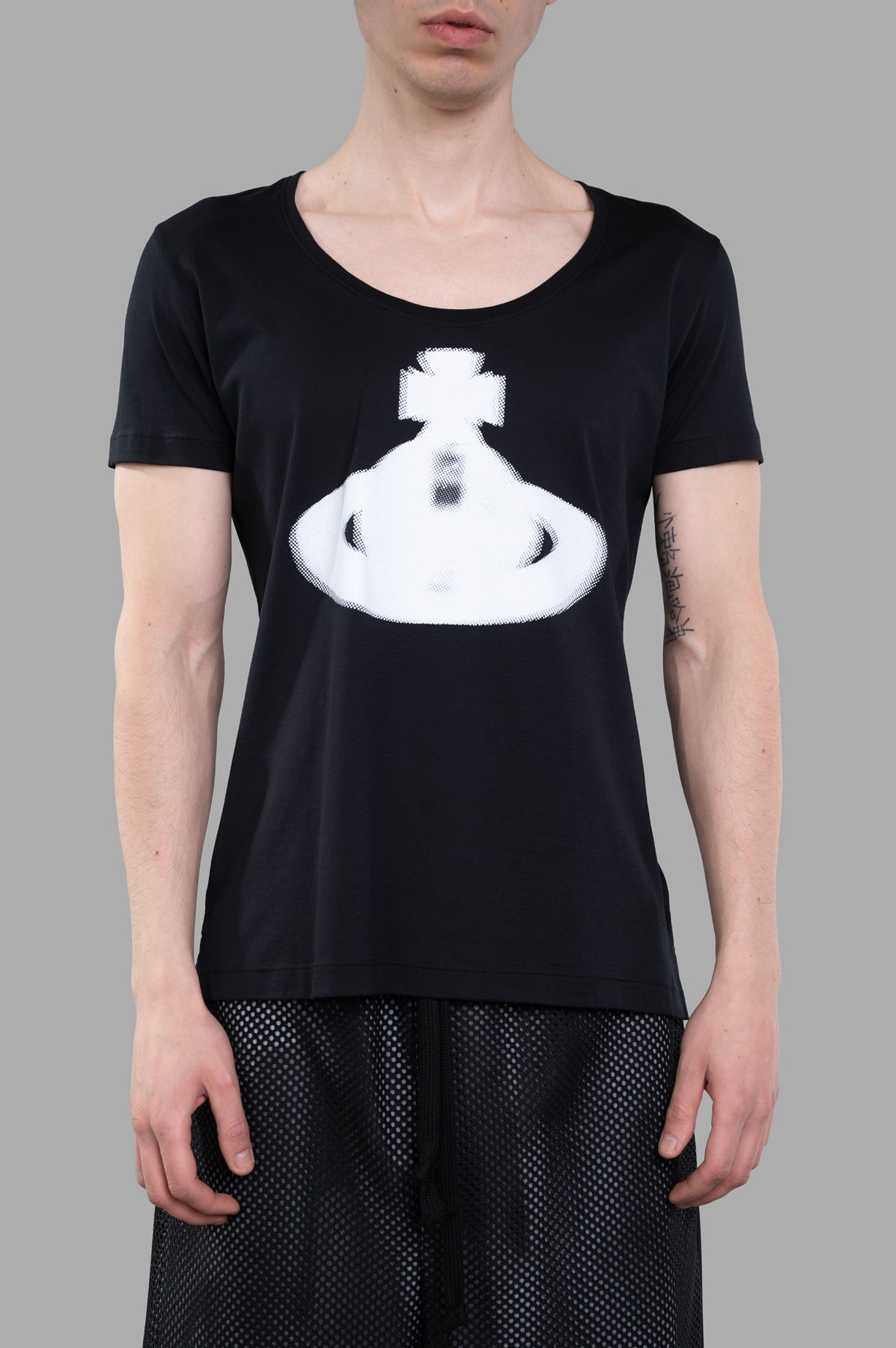 Vivienne Westwood Orb-print Logo T-shirt viewed on model, featuring a black base and a white orb logo design.